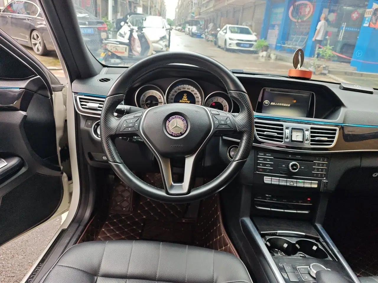 Mercedes-Benz E-Class 2015 Facelift E 200 L Sport Edition — миниатюра 10