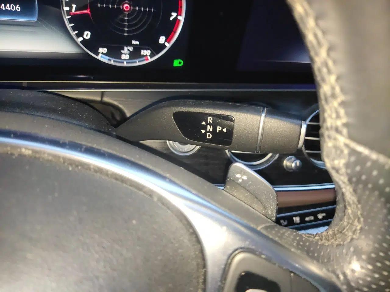 Mercedes-Benz E-Class 2018 Facelift E 200 L Sport Edition — миниатюра 14