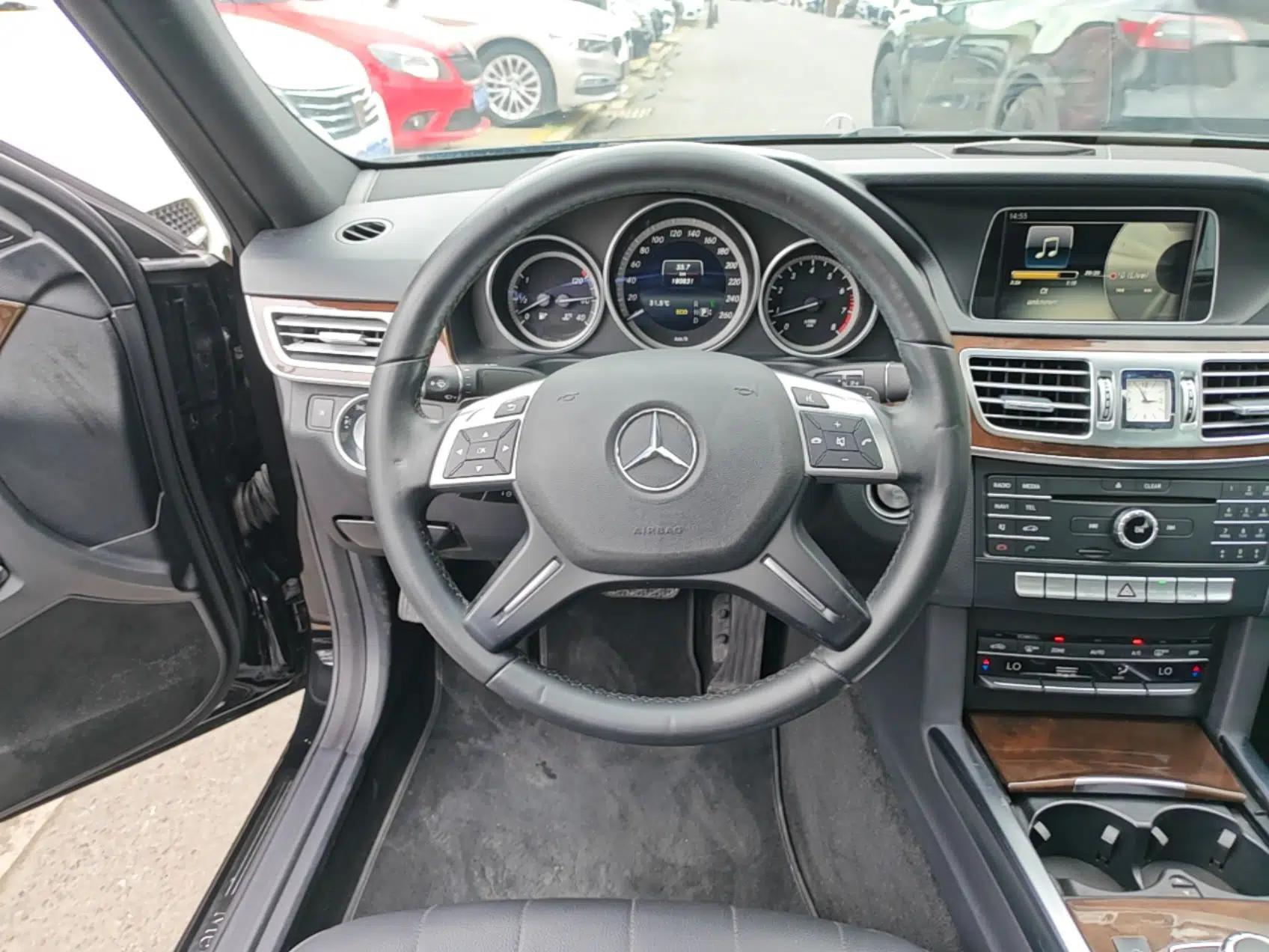 Mercedes-Benz E-Class 2015 Facelift E 200 L — миниатюра 13