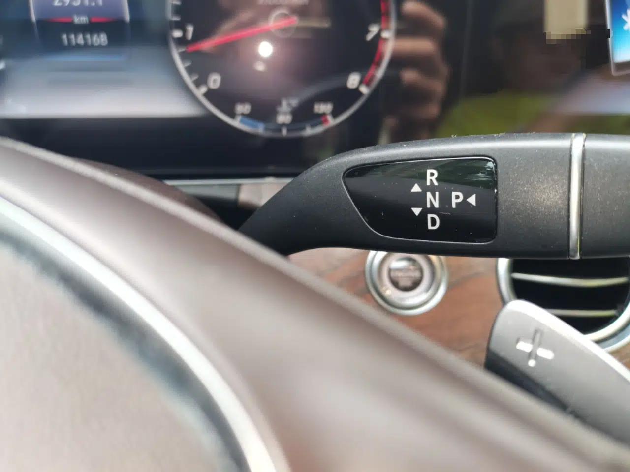 Mercedes-Benz E-Class 2018 Facelift E 200 L — миниатюра 14