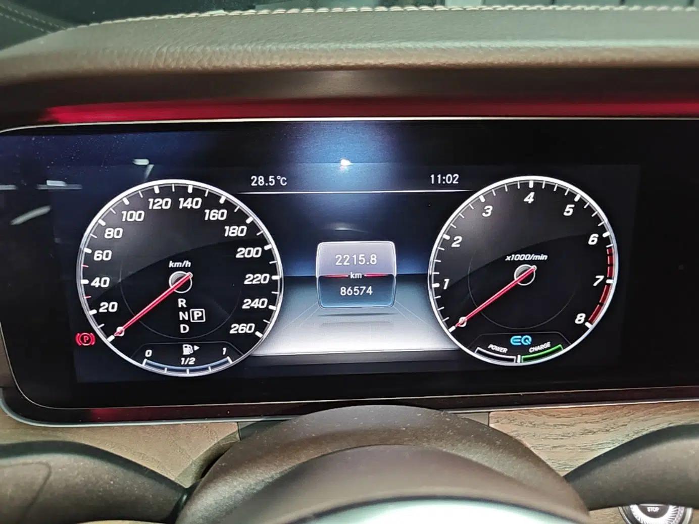 Mercedes-Benz E-Class 2019 E 260 L — миниатюра 14