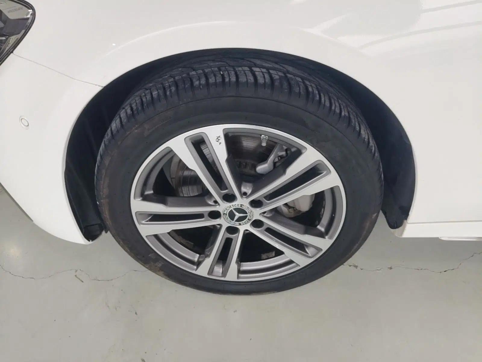 Mercedes-Benz E-Class 2021 E 260 L Sport Edition — миниатюра 10