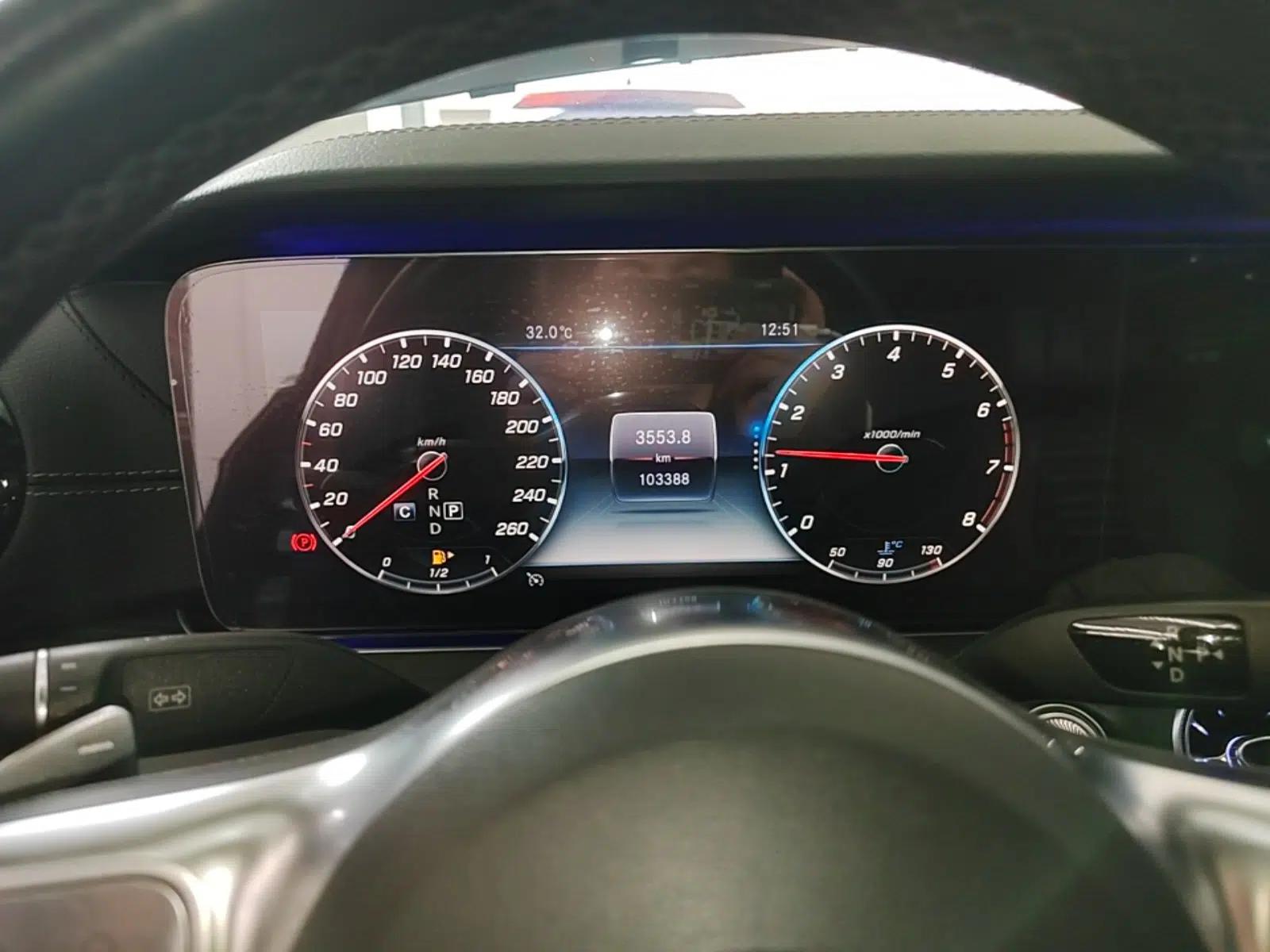 Mercedes-Benz E-Class 2019 Restyled E 300 L Sporty and Stylish Edition — миниатюра 14