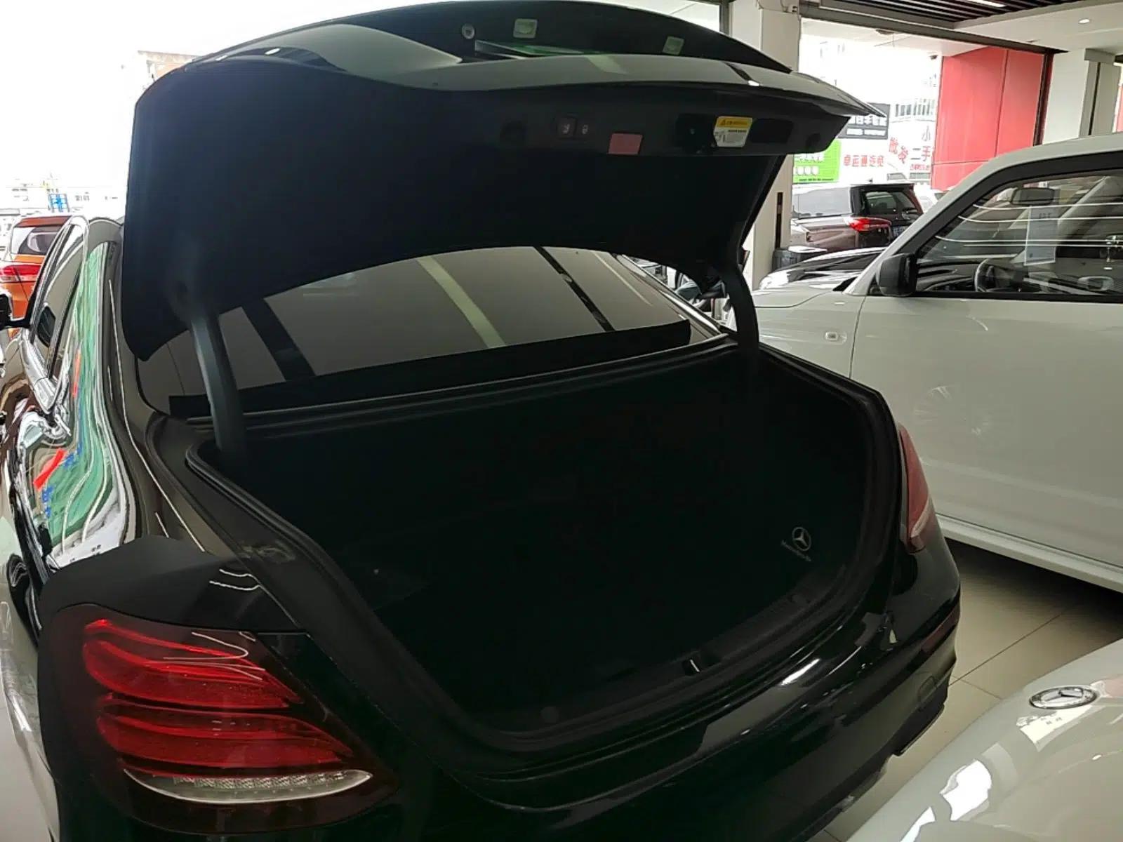 Mercedes-Benz E-Class 2019 Restyled E 300 L Sporty and Stylish Edition — миниатюра 22