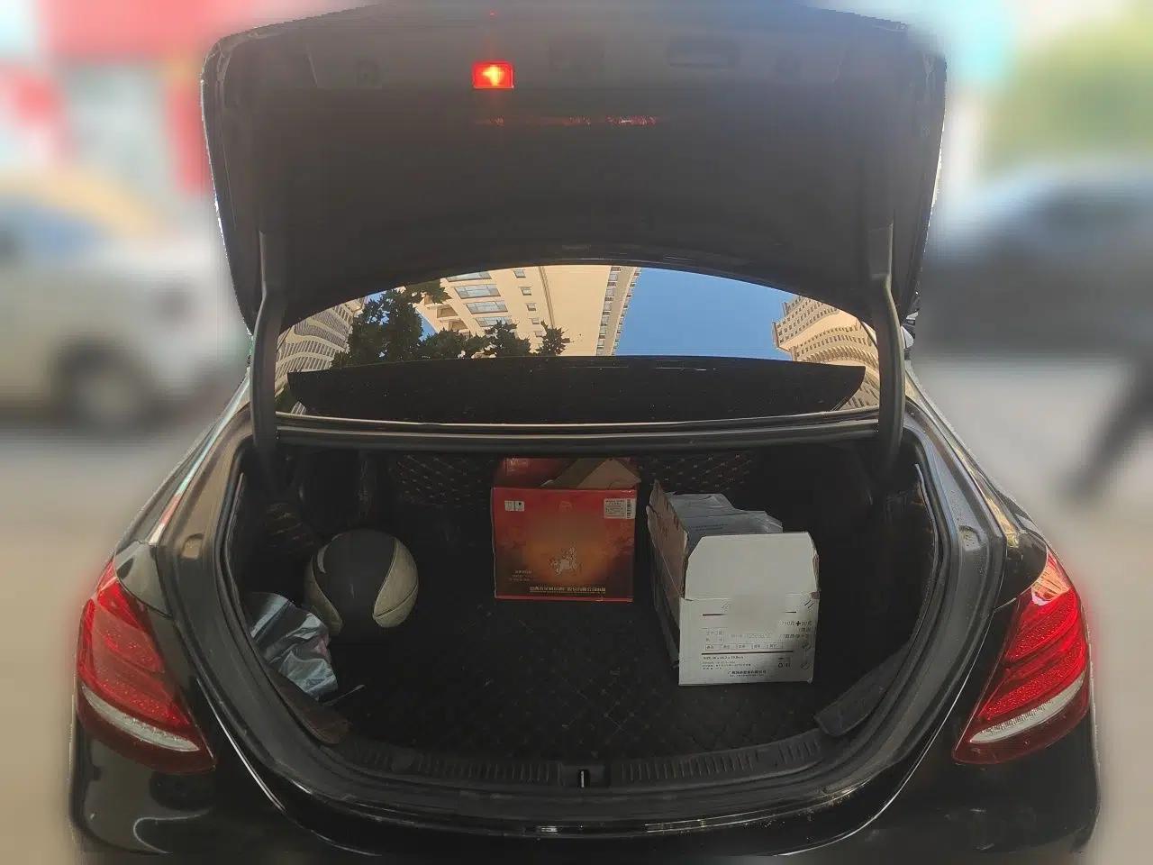 Mercedes-Benz E-Class 2018 Facelift E 200 L — миниатюра 19