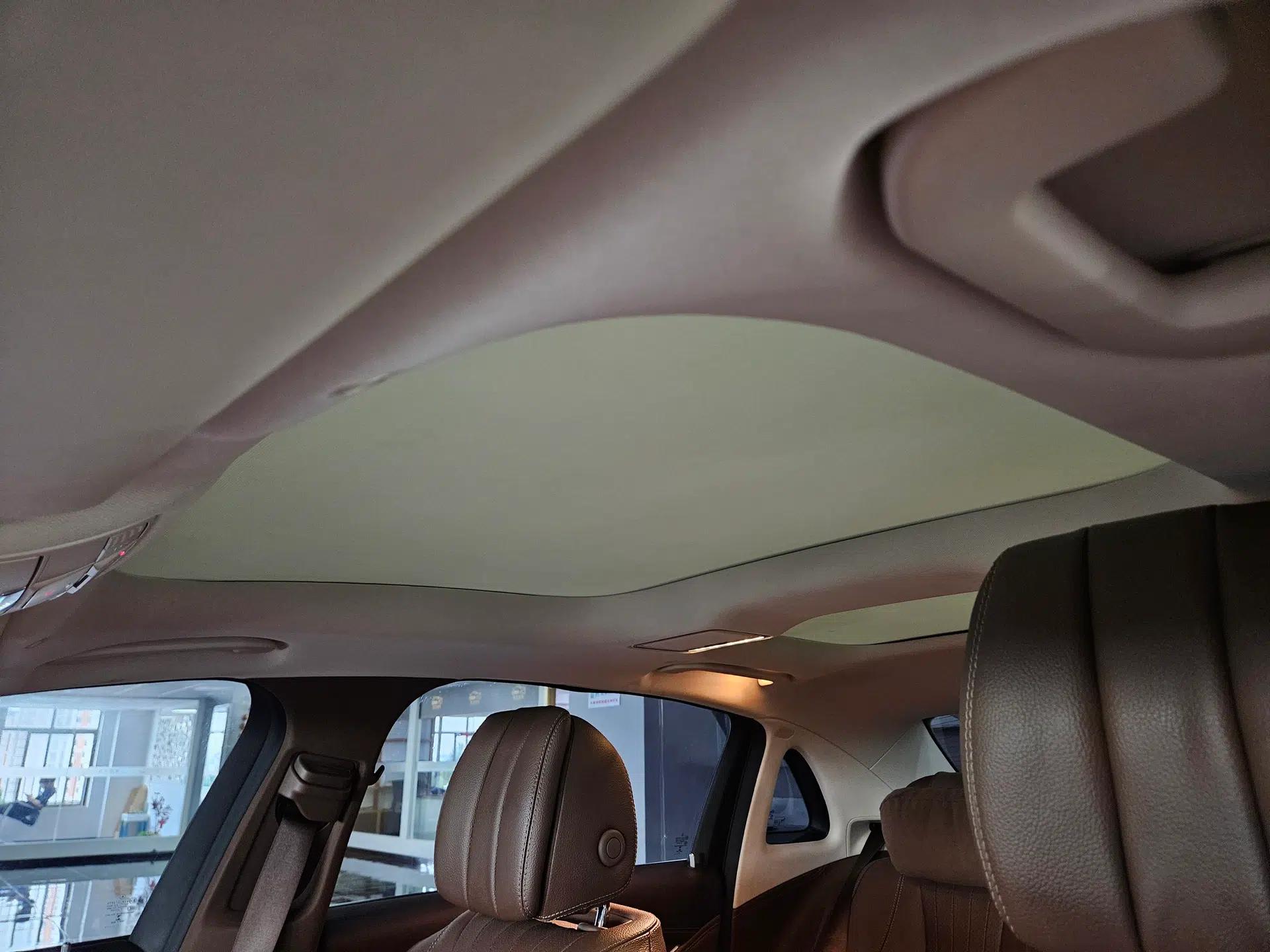 Mercedes-Benz E-Class 2022 Revised Version E 300 L Fashion Edition — миниатюра 26