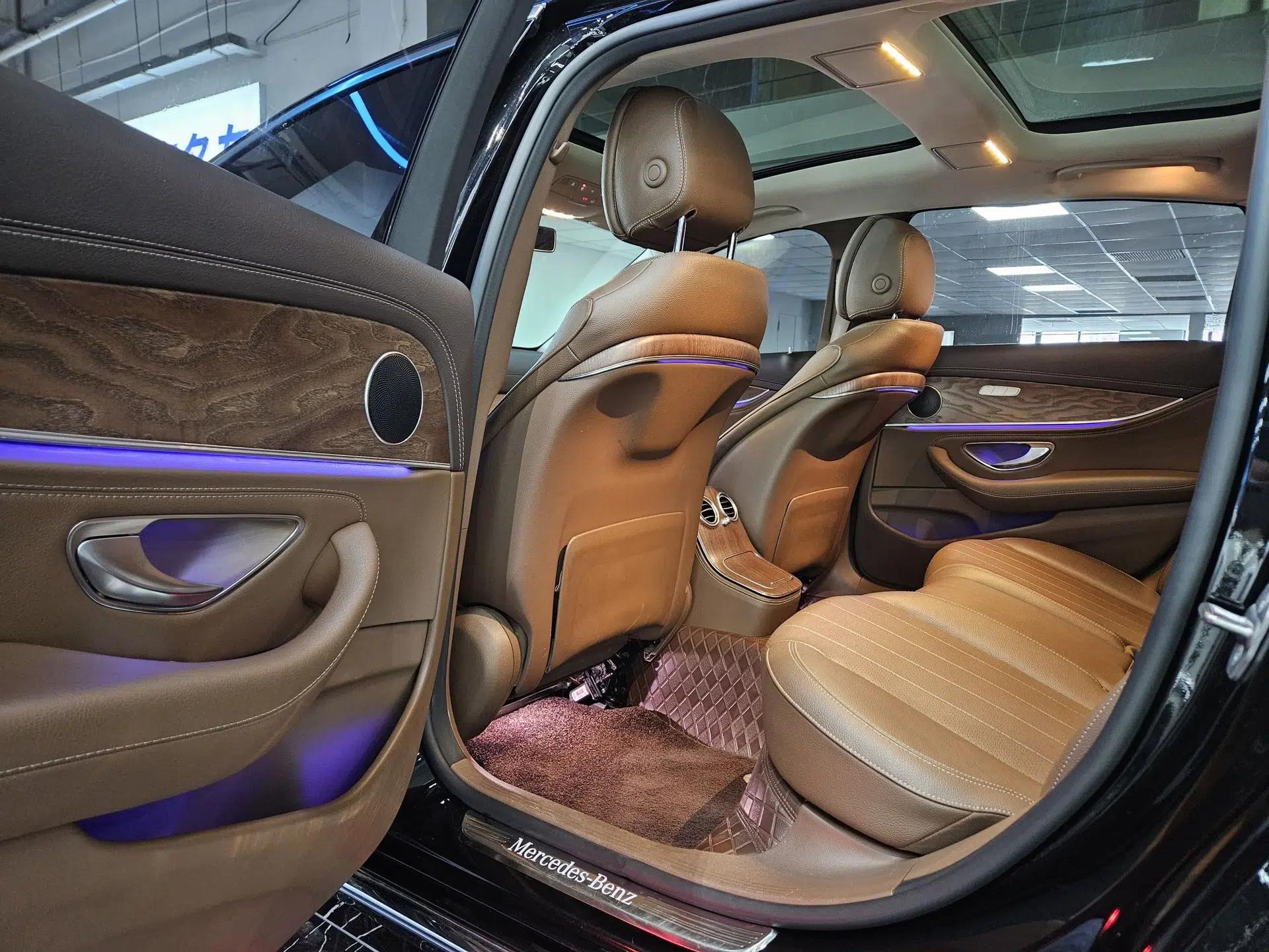 Mercedes-Benz E-Class 2022 Revised Version E 300 L Fashion Edition — миниатюра 29