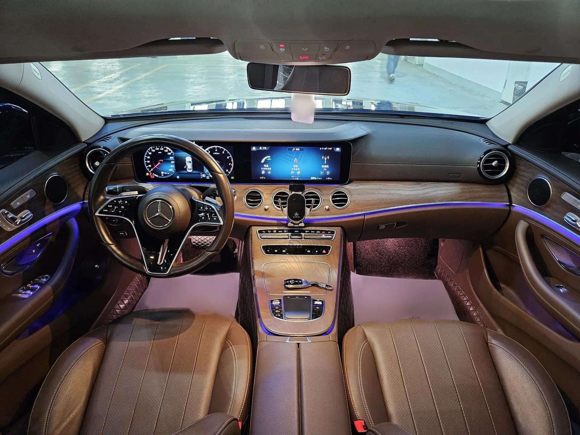 Mercedes-Benz E-Class 2022 Revised Version E 300 L Fashion Edition — миниатюра 30