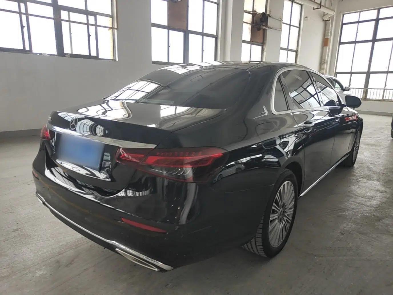 Mercedes-Benz E-Class 2022 Revised Version E 300 L Fashion Edition — миниатюра 6