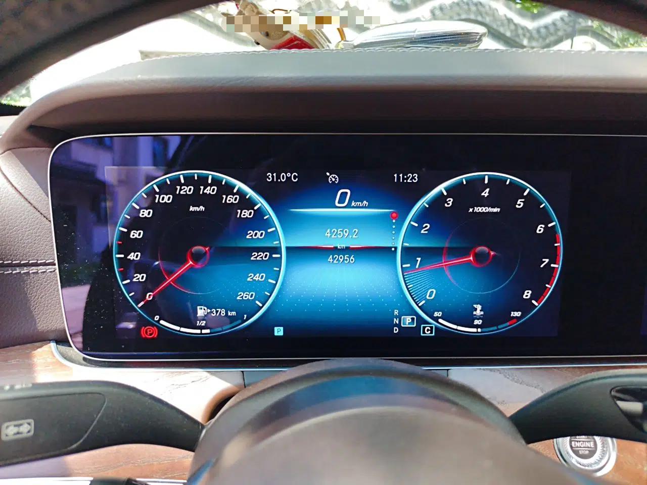 Mercedes-Benz E-Class 2022 Revised Version E 300 L Luxury Edition — миниатюра 11