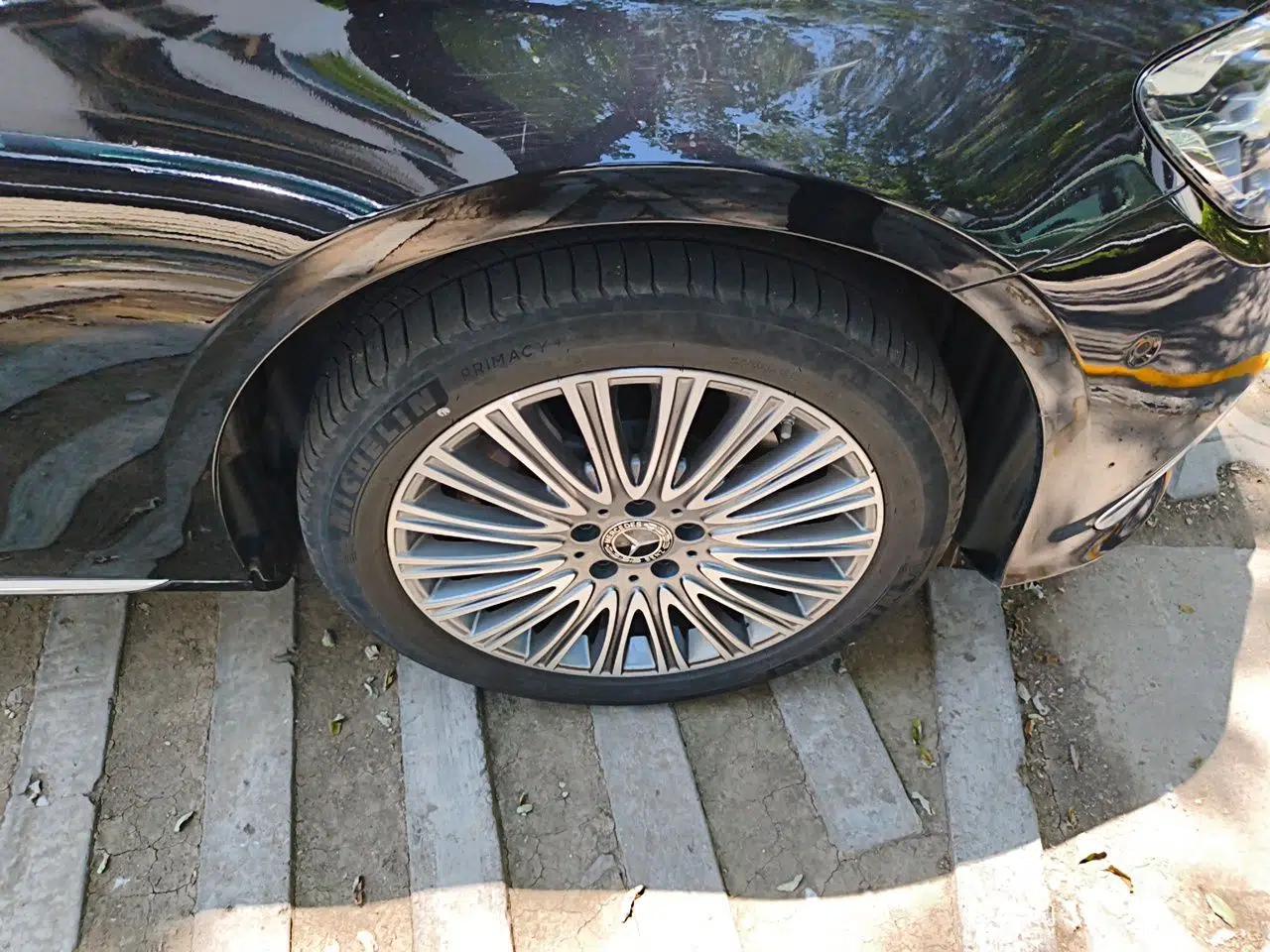 Mercedes-Benz E-Class 2022 Revised Version E 300 L Luxury Edition — миниатюра 8