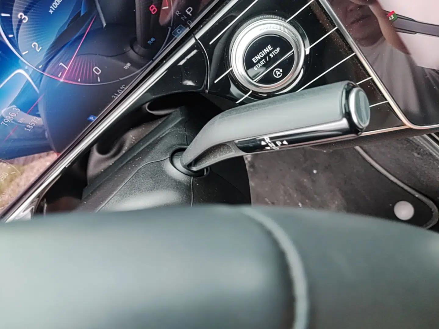 Mercedes-Benz E-Class 2024 E 260 L — миниатюра 16