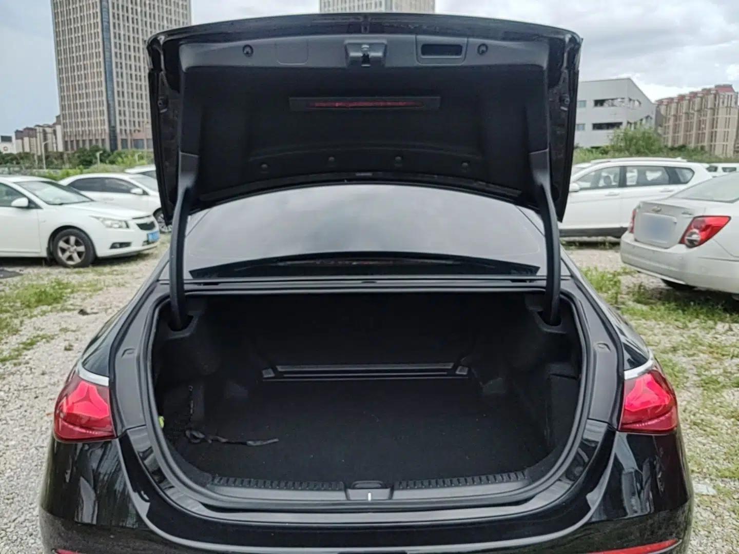 Mercedes-Benz E-Class 2024 E 260 L — миниатюра 22