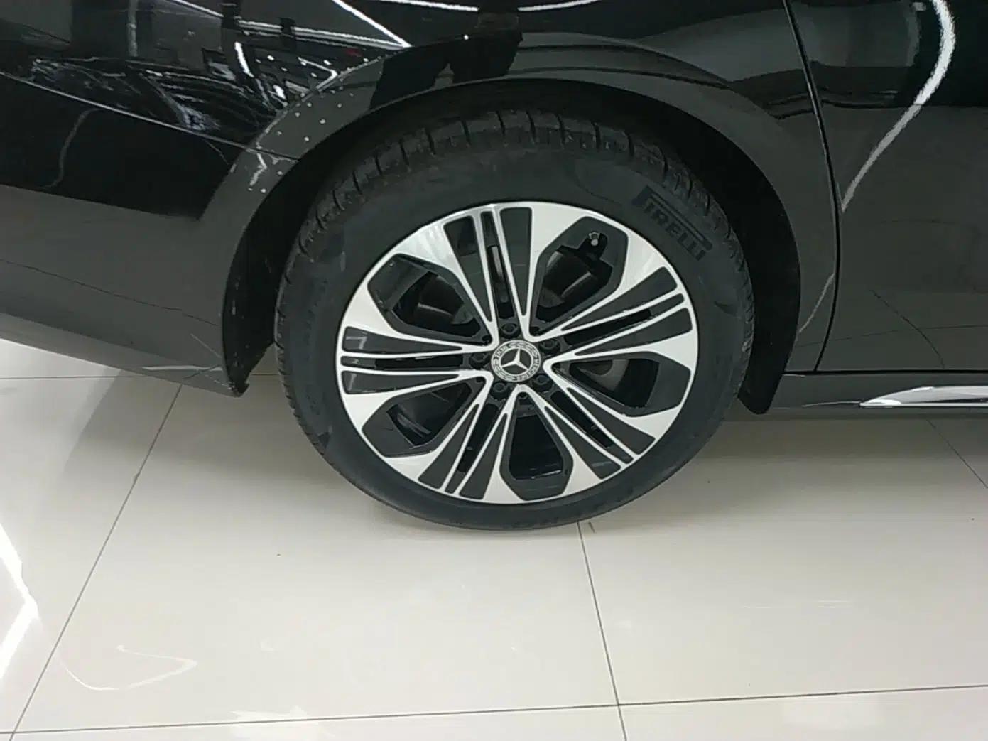 Mercedes-Benz E-Class 2025 Facelift E 300 L Luxury Edition — миниатюра 11