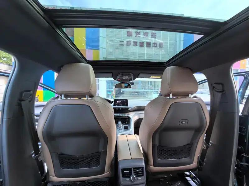 Peugeot 5008 2017 380THP 7-seater Luxury GT Edition — миниатюра 16