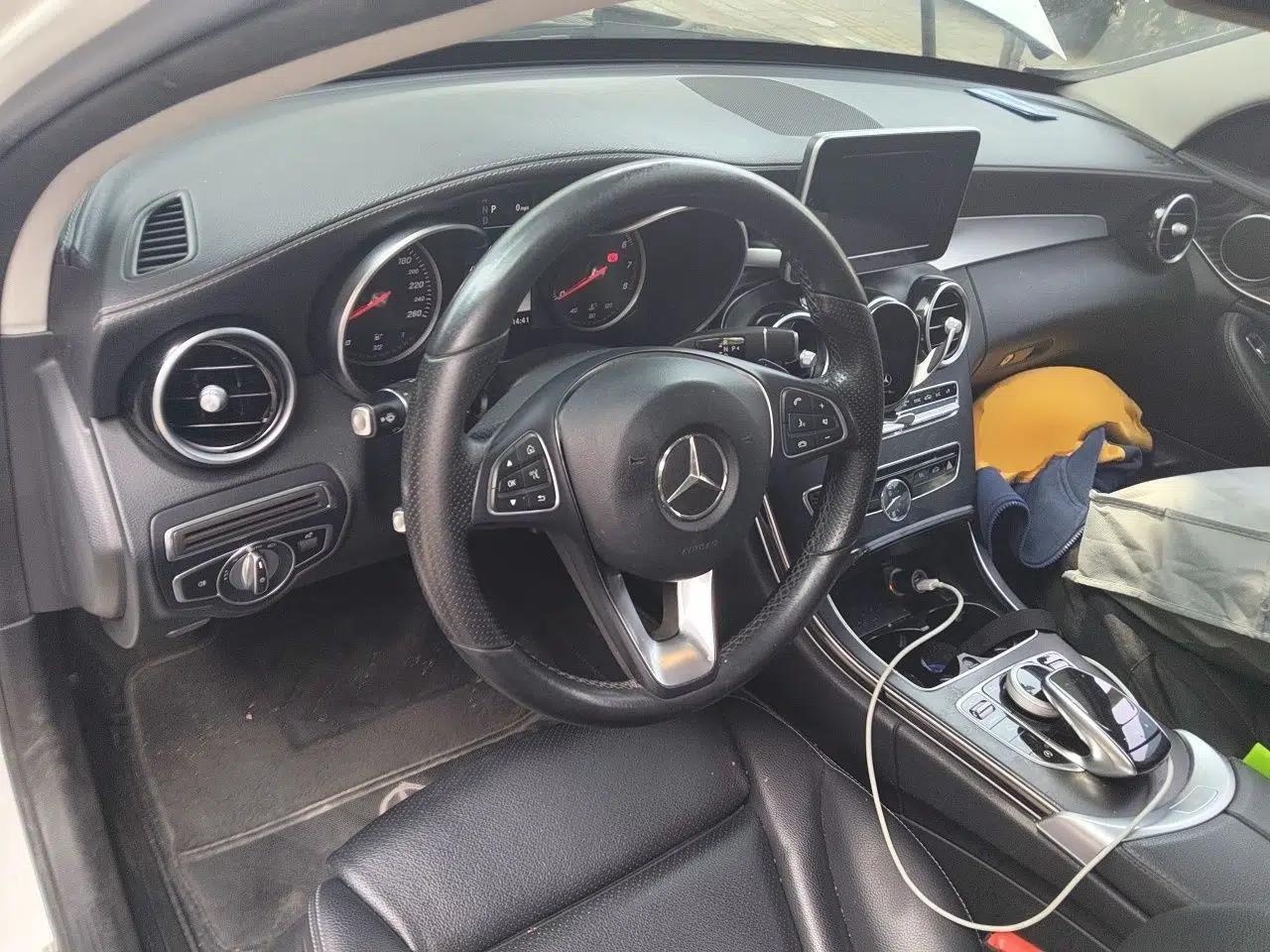Mercedes-Benz C-Class 2018 C 180 L Fashion Edition Sport Version — миниатюра 10