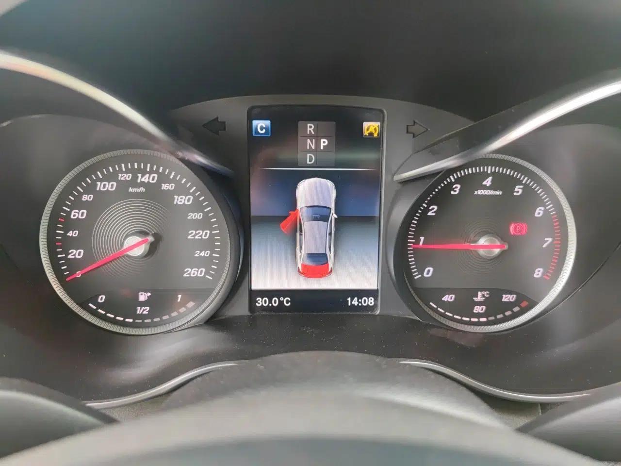 Mercedes-Benz C-Class 2018 C 200 L Sport Edition Achievement Special Edition — миниатюра 11