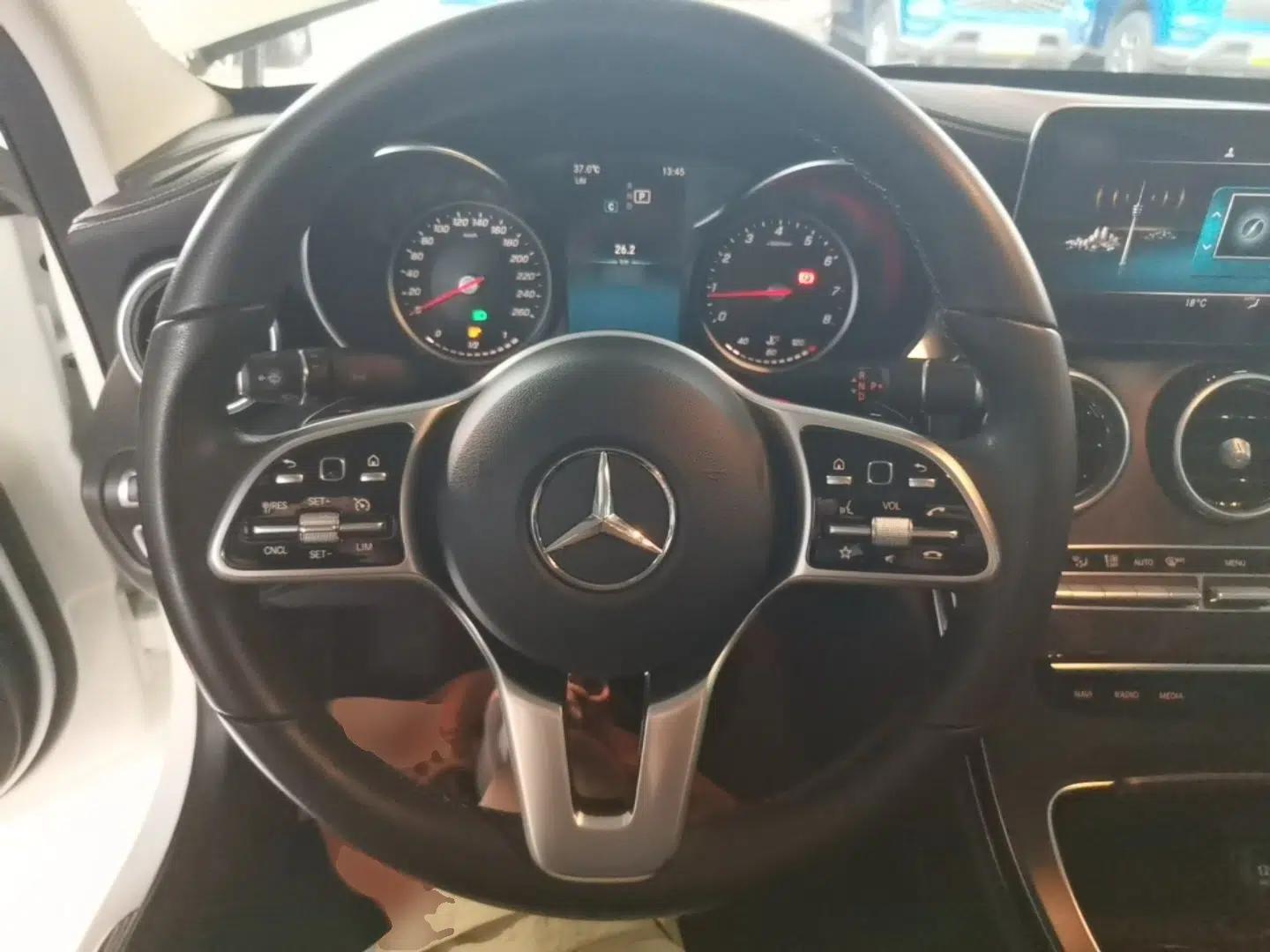 Mercedes-Benz C-Class 2019 C 180 L Fashion Edition Sport Version — миниатюра 13