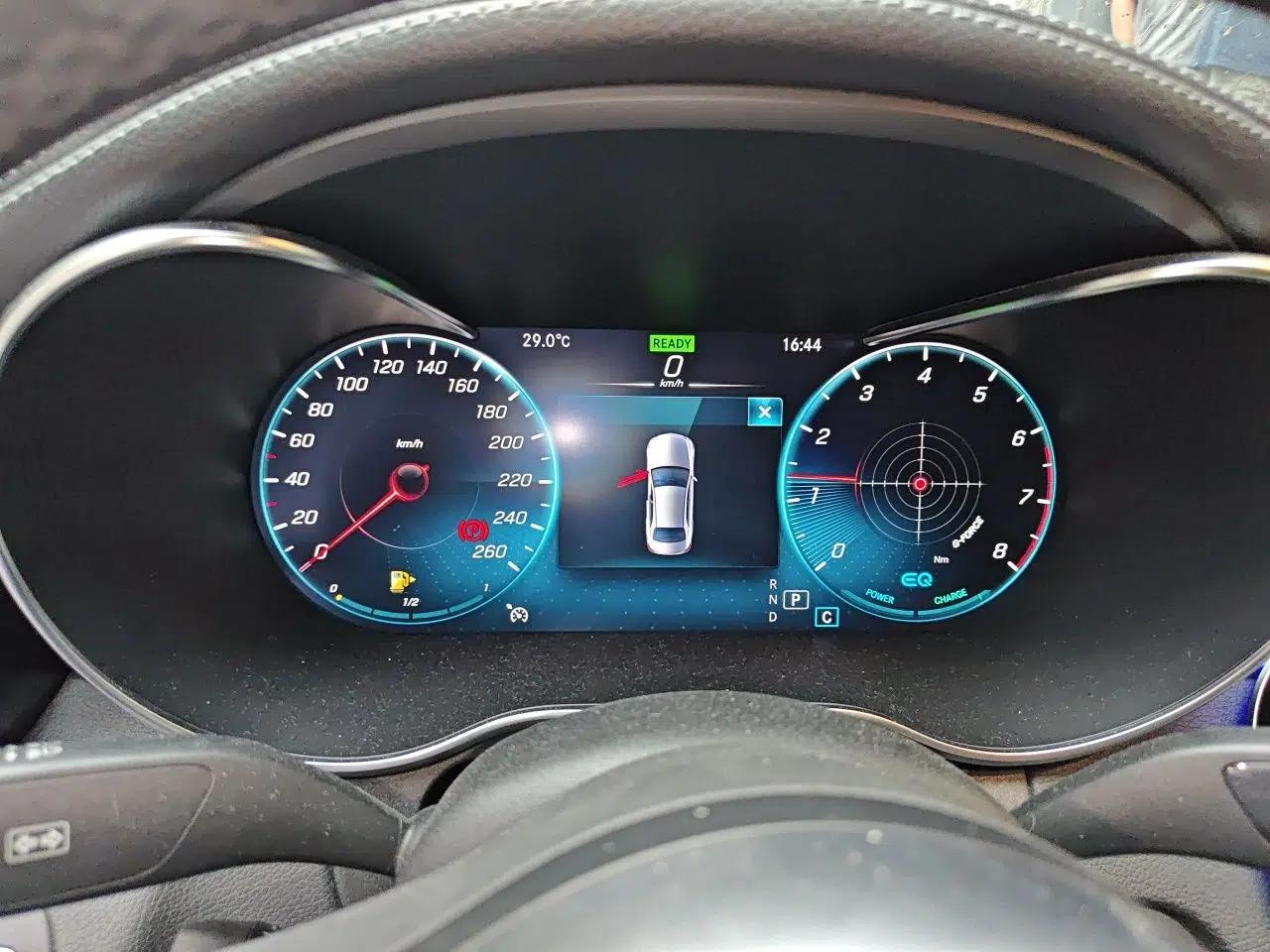 Mercedes-Benz C-Class 2021 C 260 L Sport Edition Star Collection — миниатюра 11