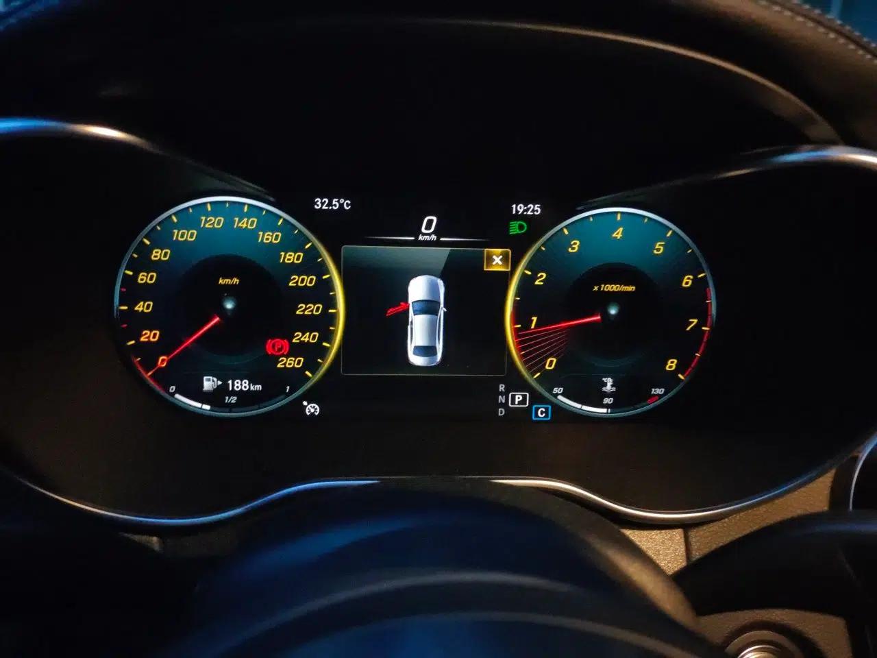 Mercedes-Benz C-Class 2020 Restyled C 200 L Fashion Edition Sport Version — миниатюра 11