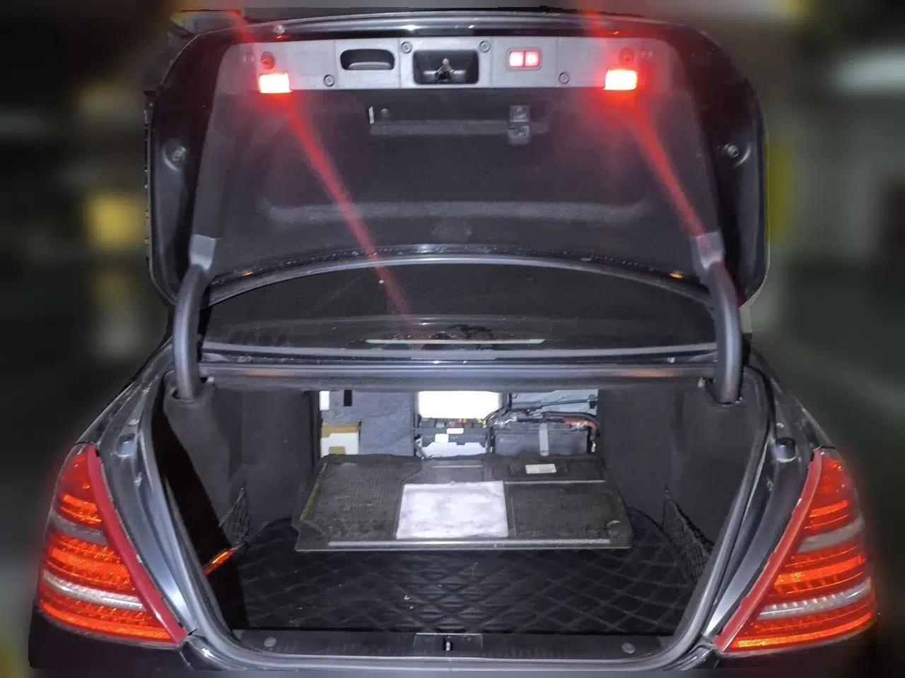 Mercedes-Benz S-Class 2010 S 400 L HYBRID — миниатюра 19