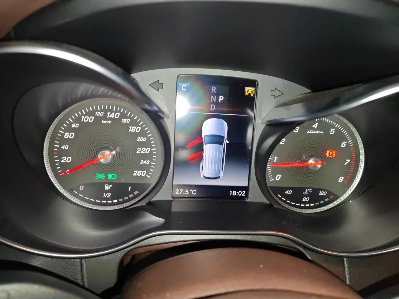 Mercedes-Benz GLC 2018 GLC 260 4MATIC Dynamic Edition — миниатюра 11