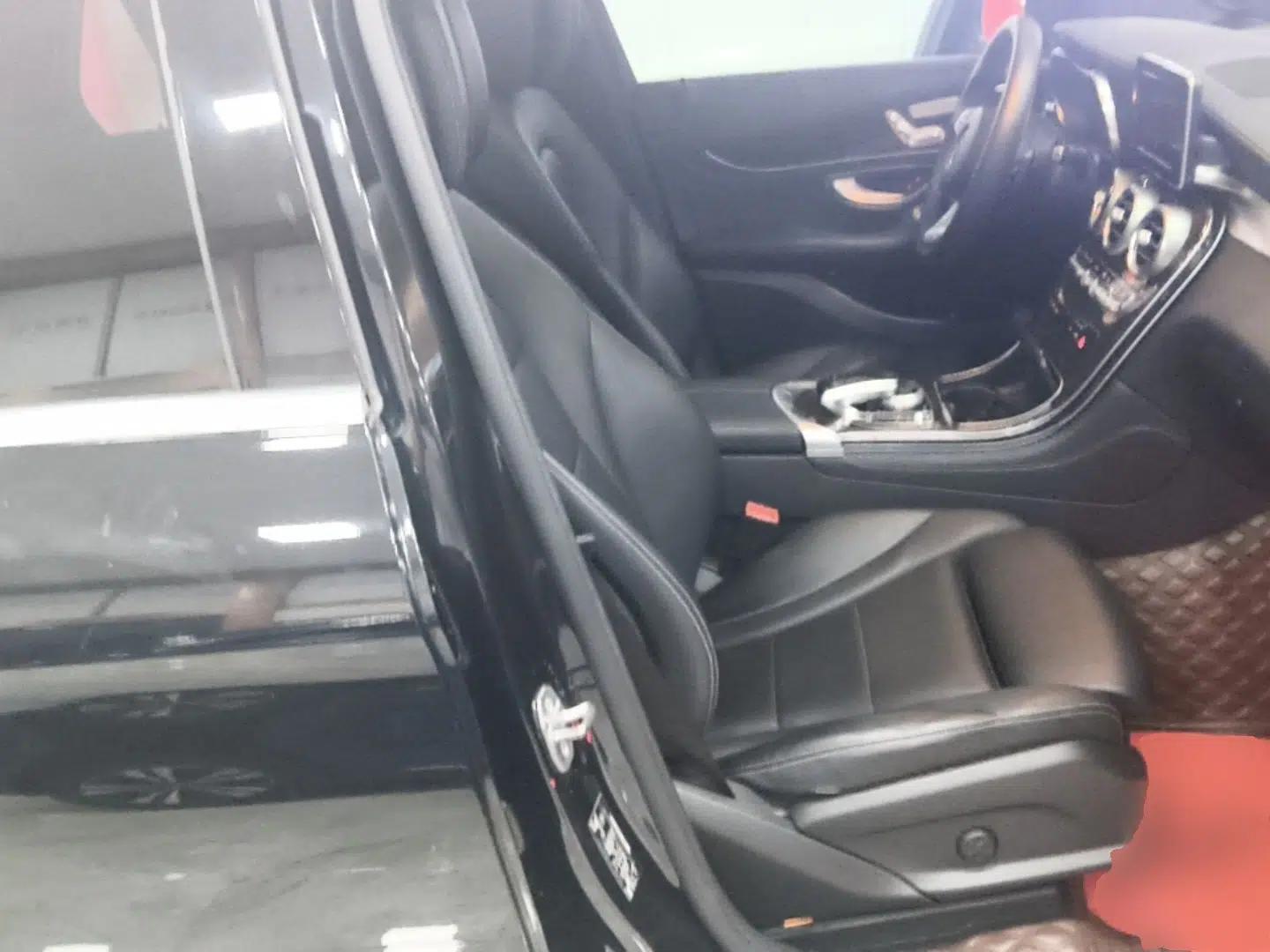 Mercedes-Benz GLC 2017 GLC 260 4MATIC Luxury Model — миниатюра 19