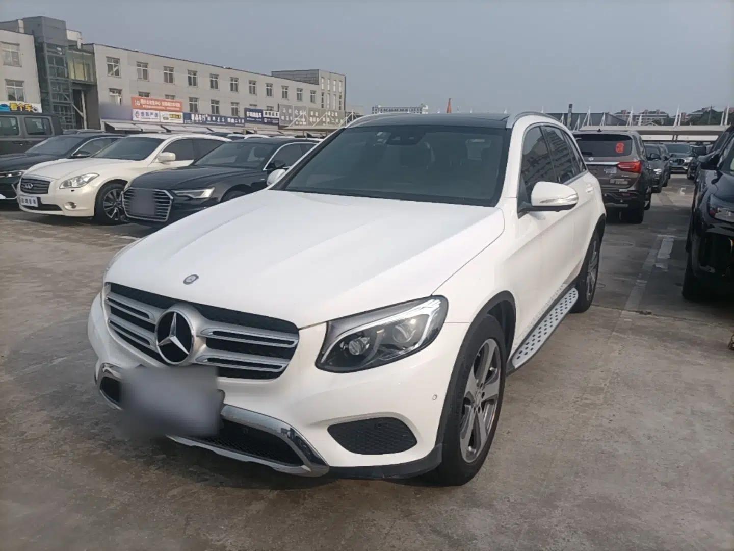 Mercedes-Benz GLC 2016 GLC 300 4MATIC Dynamic Model — миниатюра 1