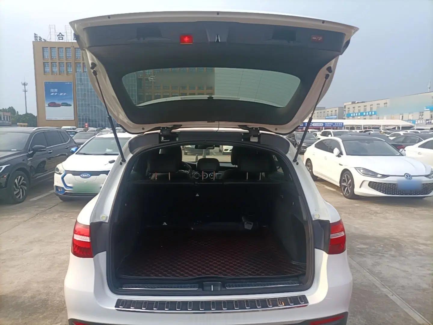 Mercedes-Benz GLC 2016 GLC 300 4MATIC Dynamic Model — миниатюра 22