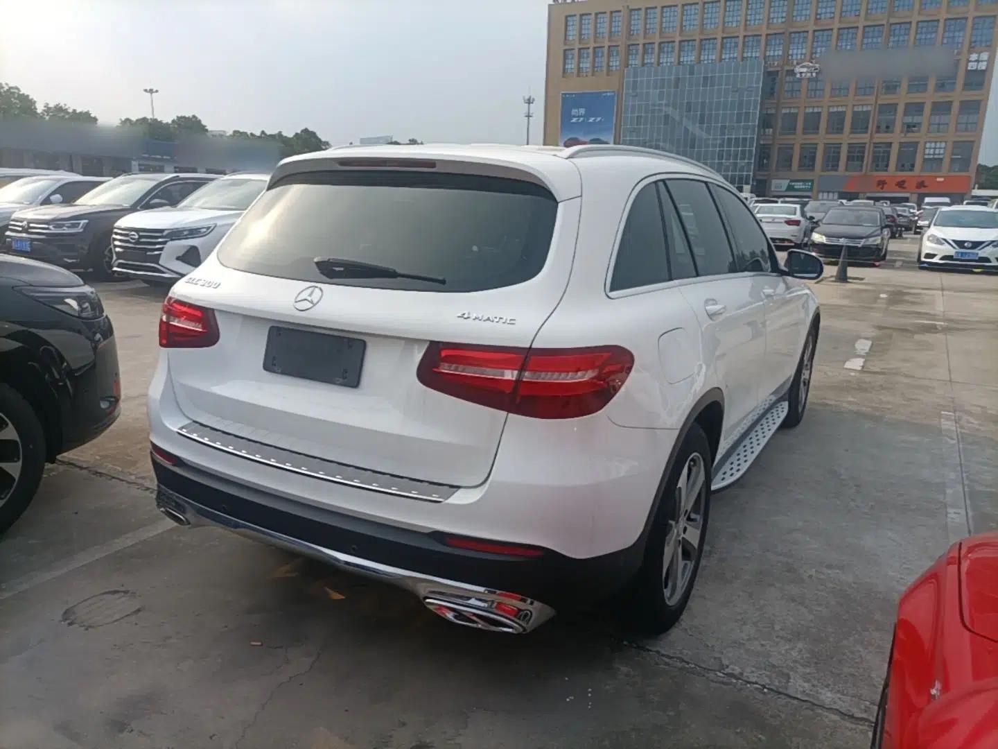 Mercedes-Benz GLC 2016 GLC 300 4MATIC Dynamic Model — миниатюра 6
