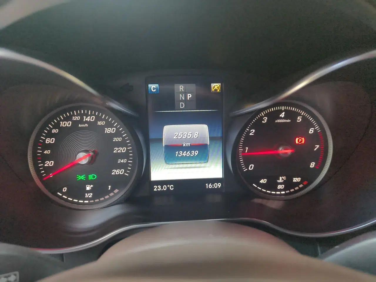 Mercedes-Benz GLC 2016 GLC 260 4MATIC Dynamic Edition — миниатюра 11
