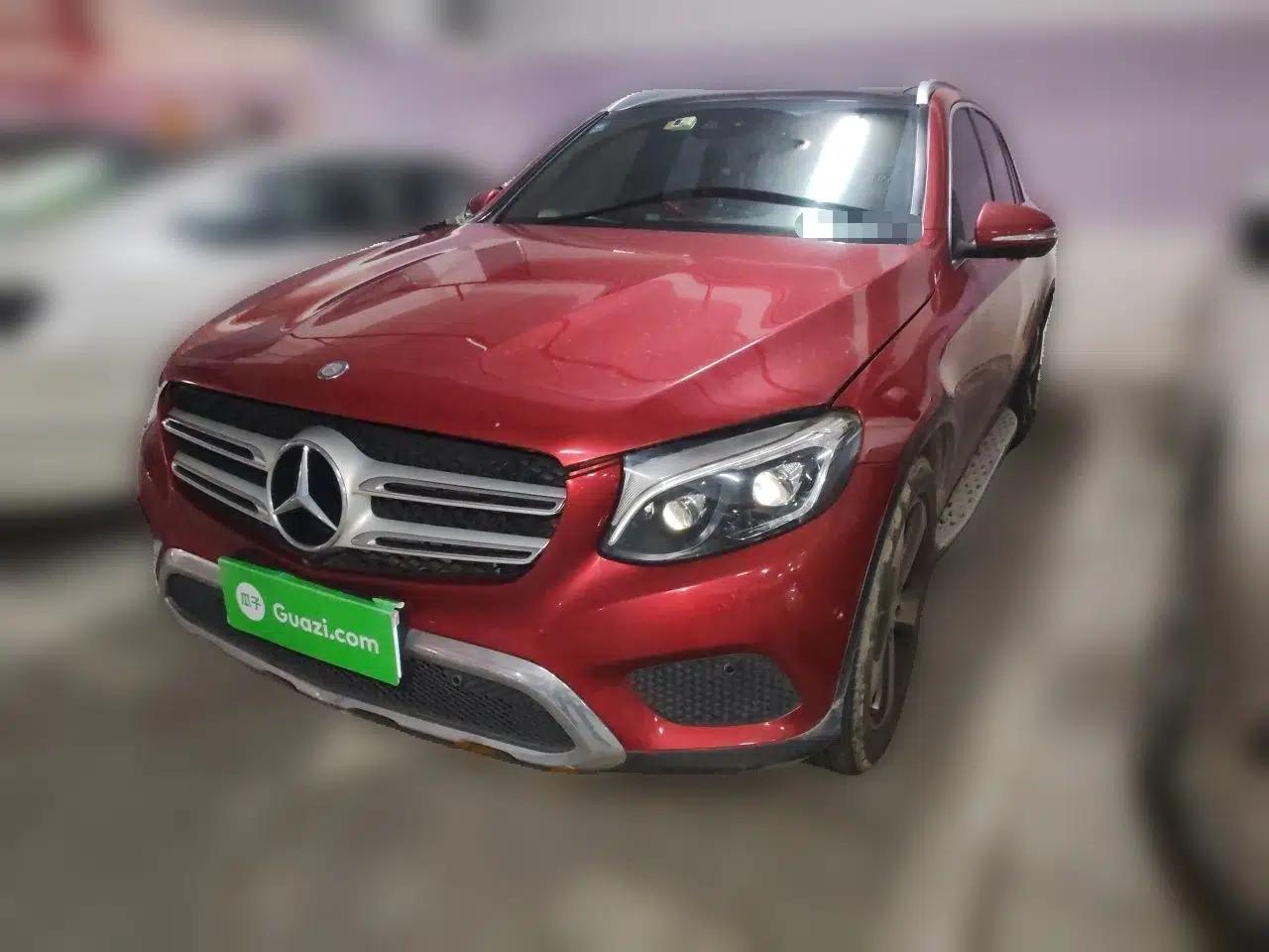Mercedes-Benz GLC 2016 GLC 300 4MATIC Dynamic Model — миниатюра 1
