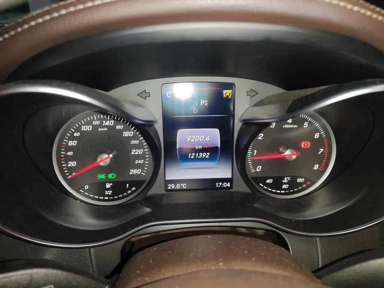 Mercedes-Benz GLC 2016 GLC 300 4MATIC Dynamic Model — миниатюра 11