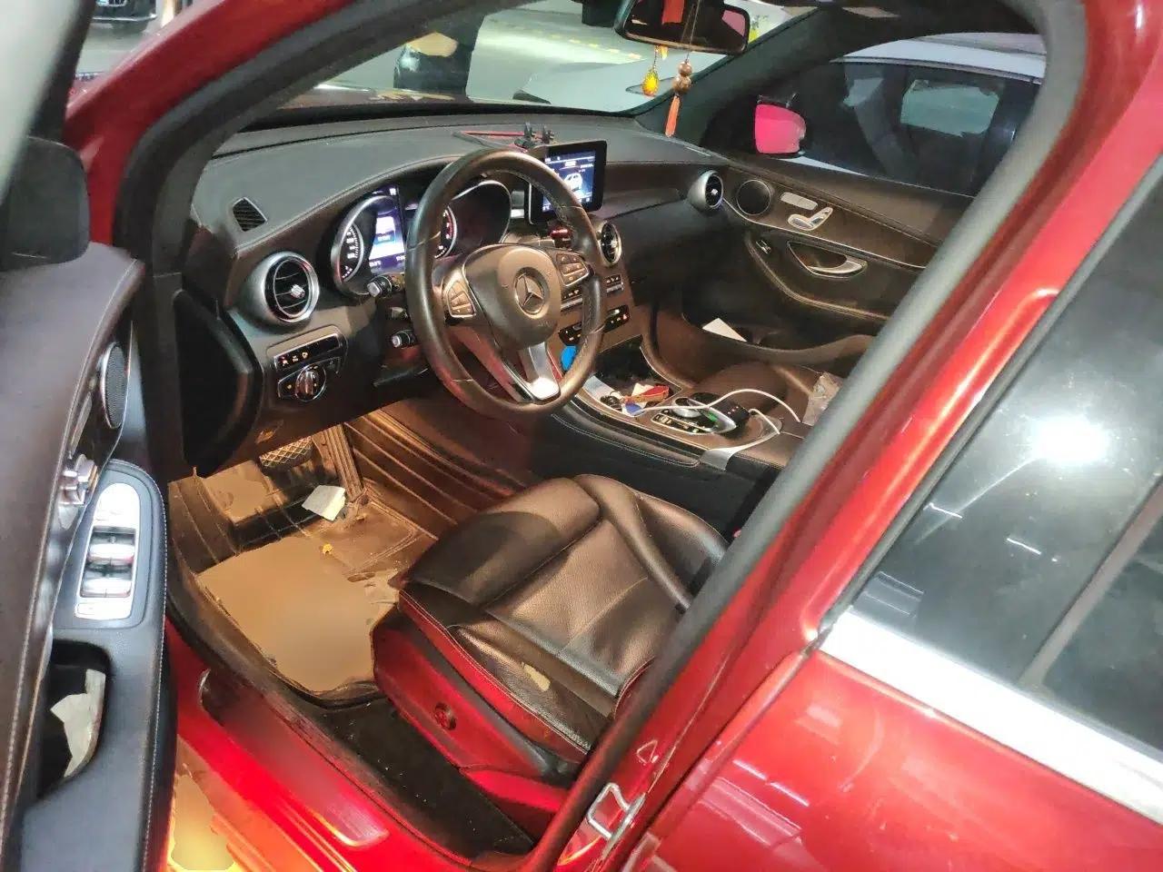 Mercedes-Benz GLC 2016 GLC 300 4MATIC Dynamic Model — миниатюра 16