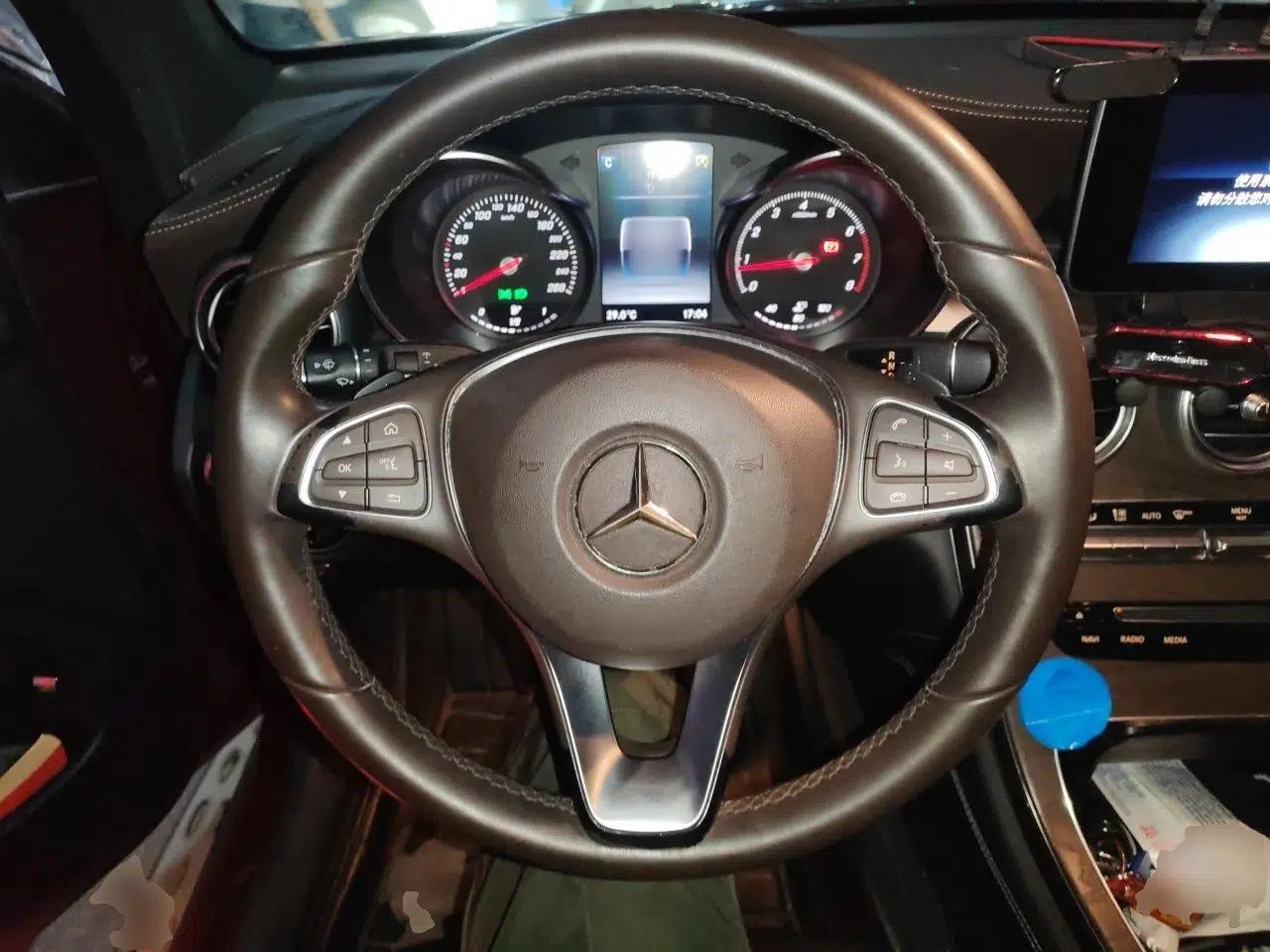 Mercedes-Benz GLC 2016 GLC 300 4MATIC Dynamic Model — миниатюра 10