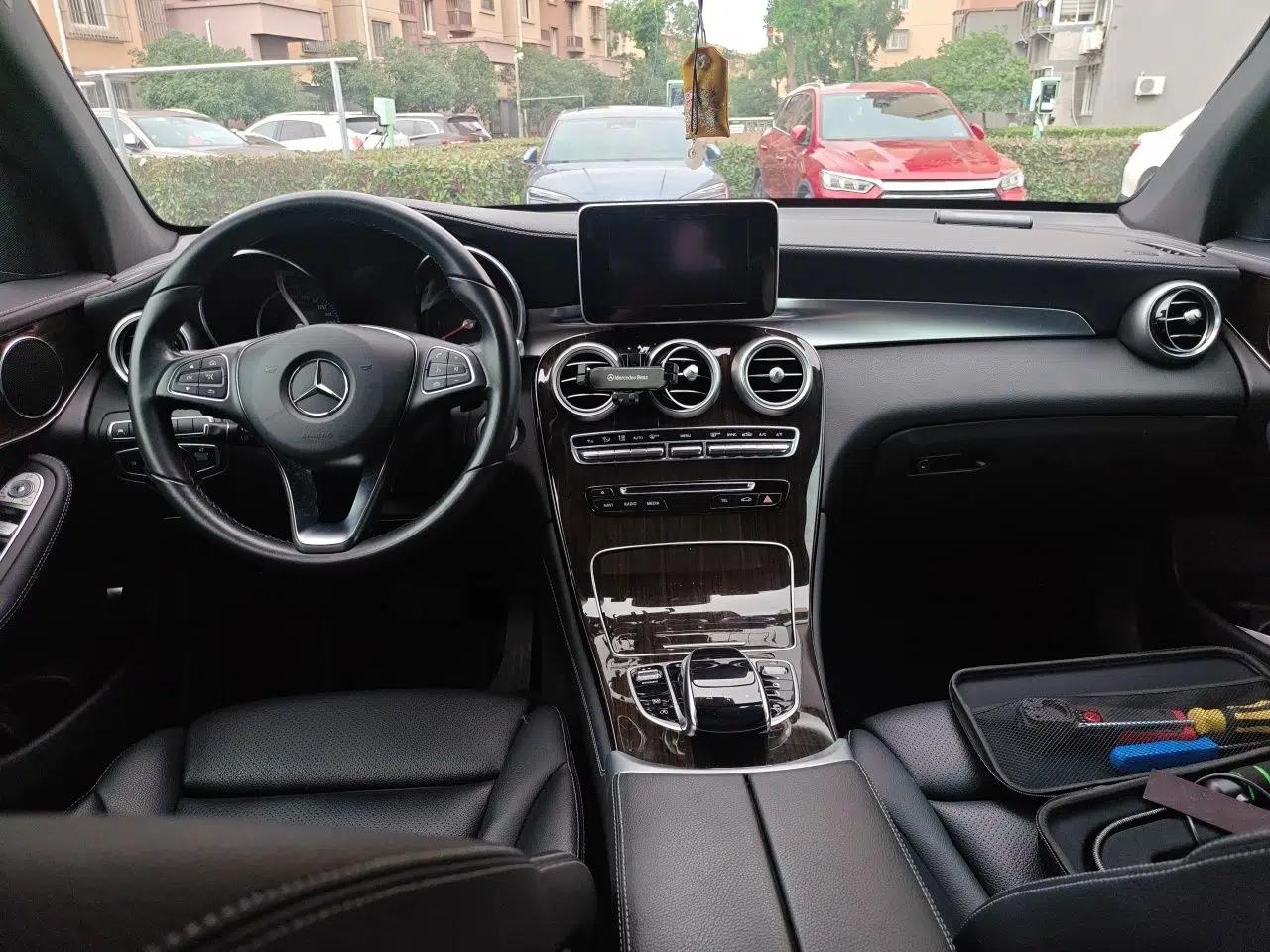 Mercedes-Benz GLC 2017 GLC 260 4MATIC Luxury Model — миниатюра 9