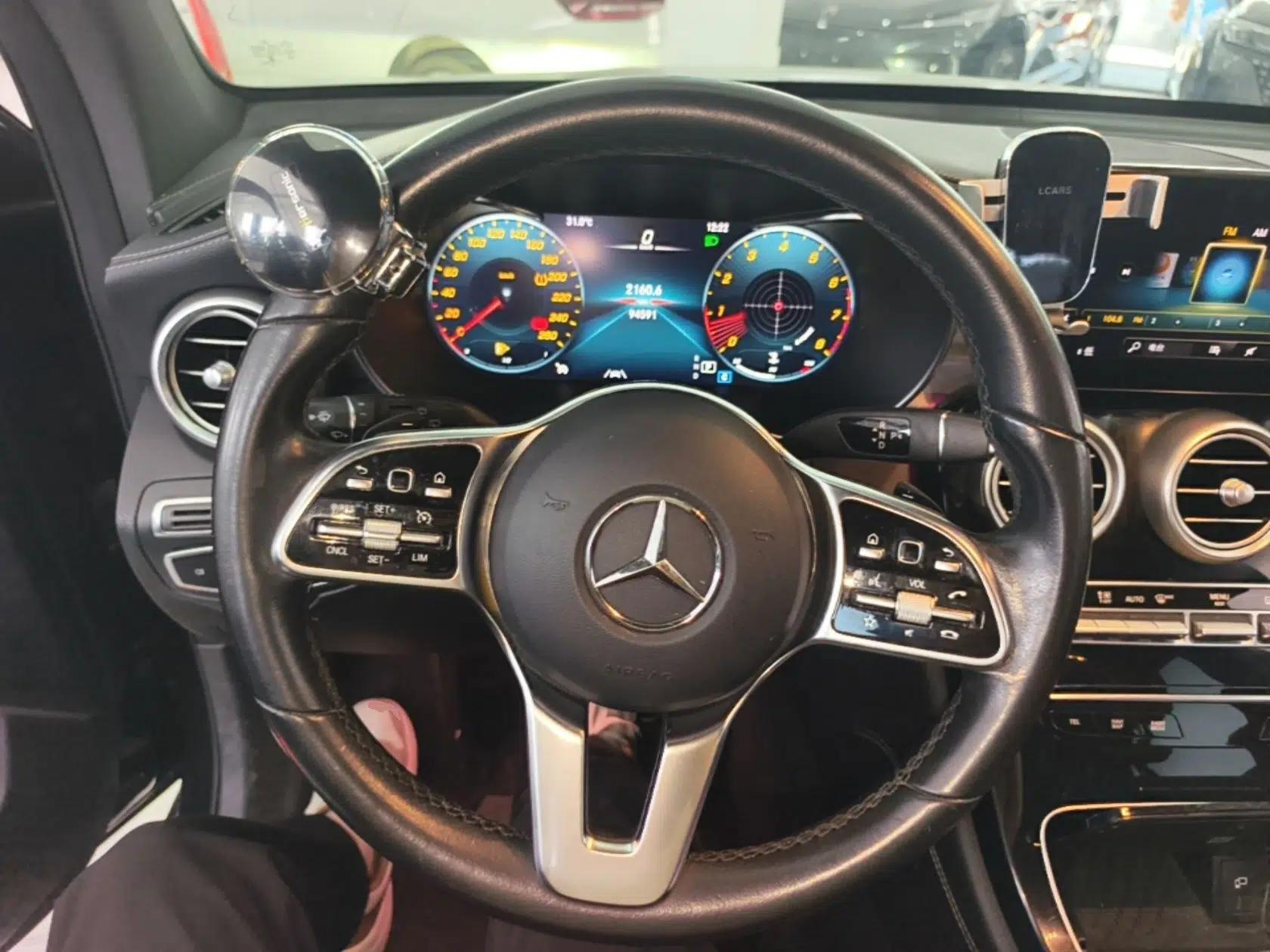 Mercedes-Benz GLC 2020 GLC 300 L 4MATIC Luxury Model — миниатюра 13