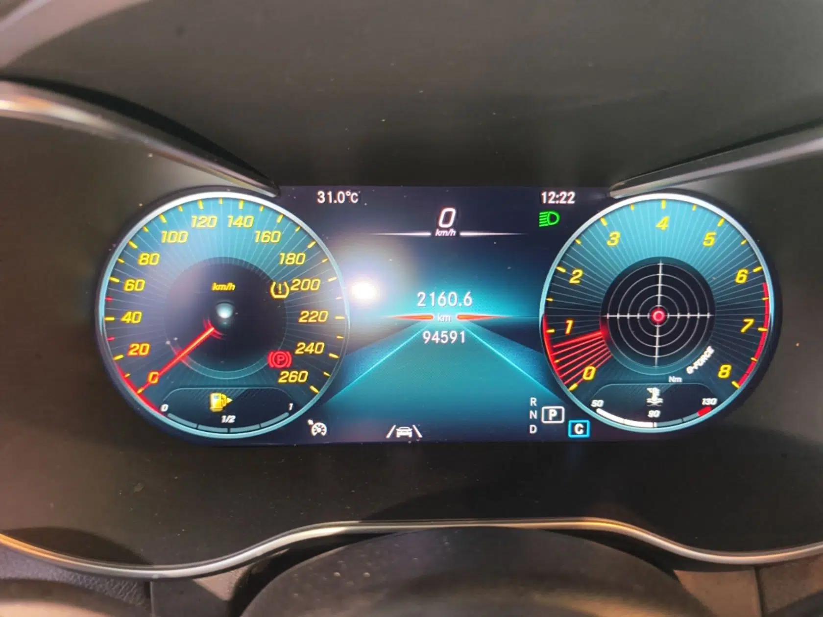 Mercedes-Benz GLC 2020 GLC 300 L 4MATIC Luxury Model — миниатюра 14