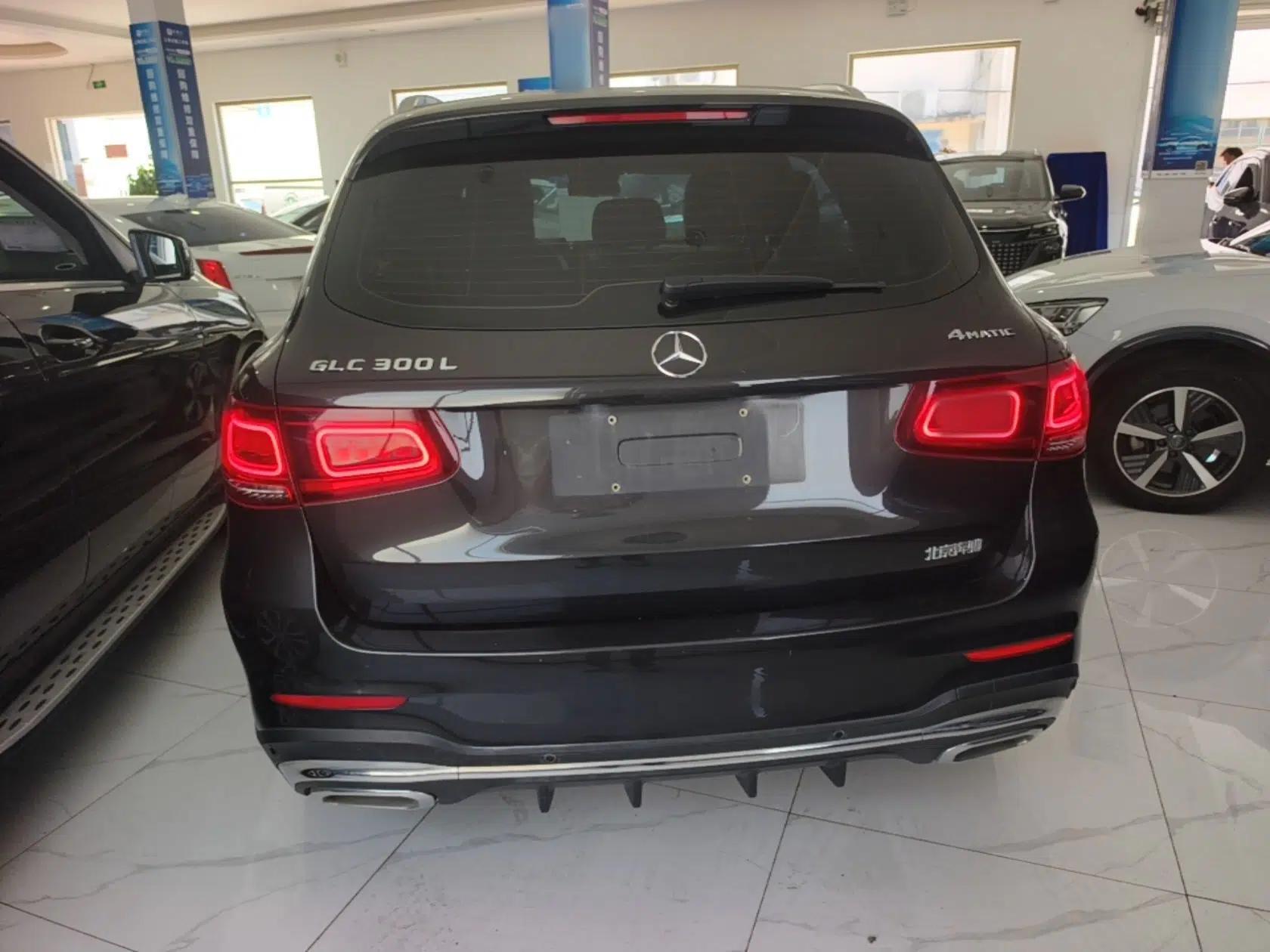 Mercedes-Benz GLC 2020 GLC 300 L 4MATIC Luxury Model — миниатюра 5
