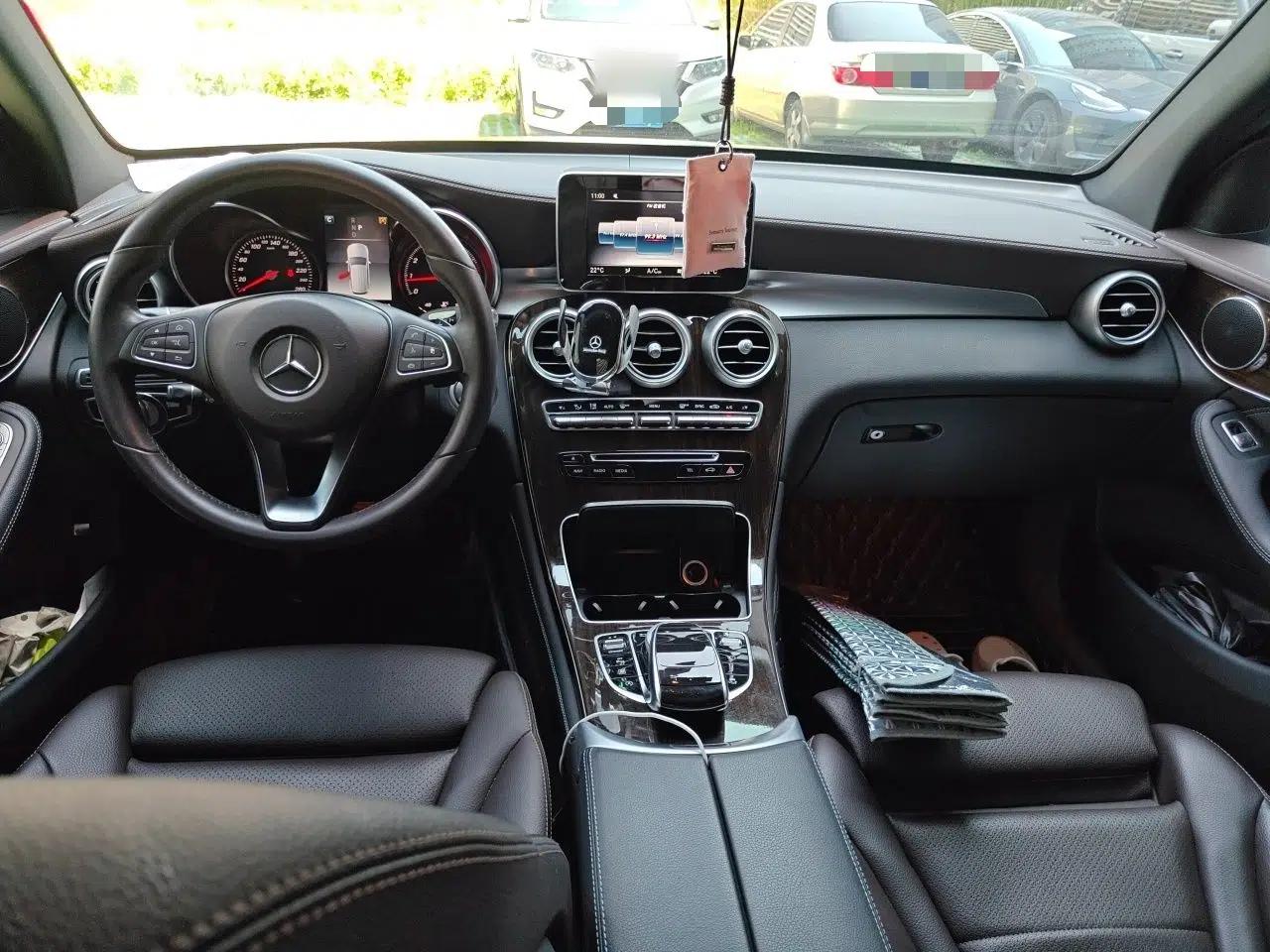 Mercedes-Benz GLC 2018 GLC 260 4MATIC Dynamic Edition — миниатюра 9
