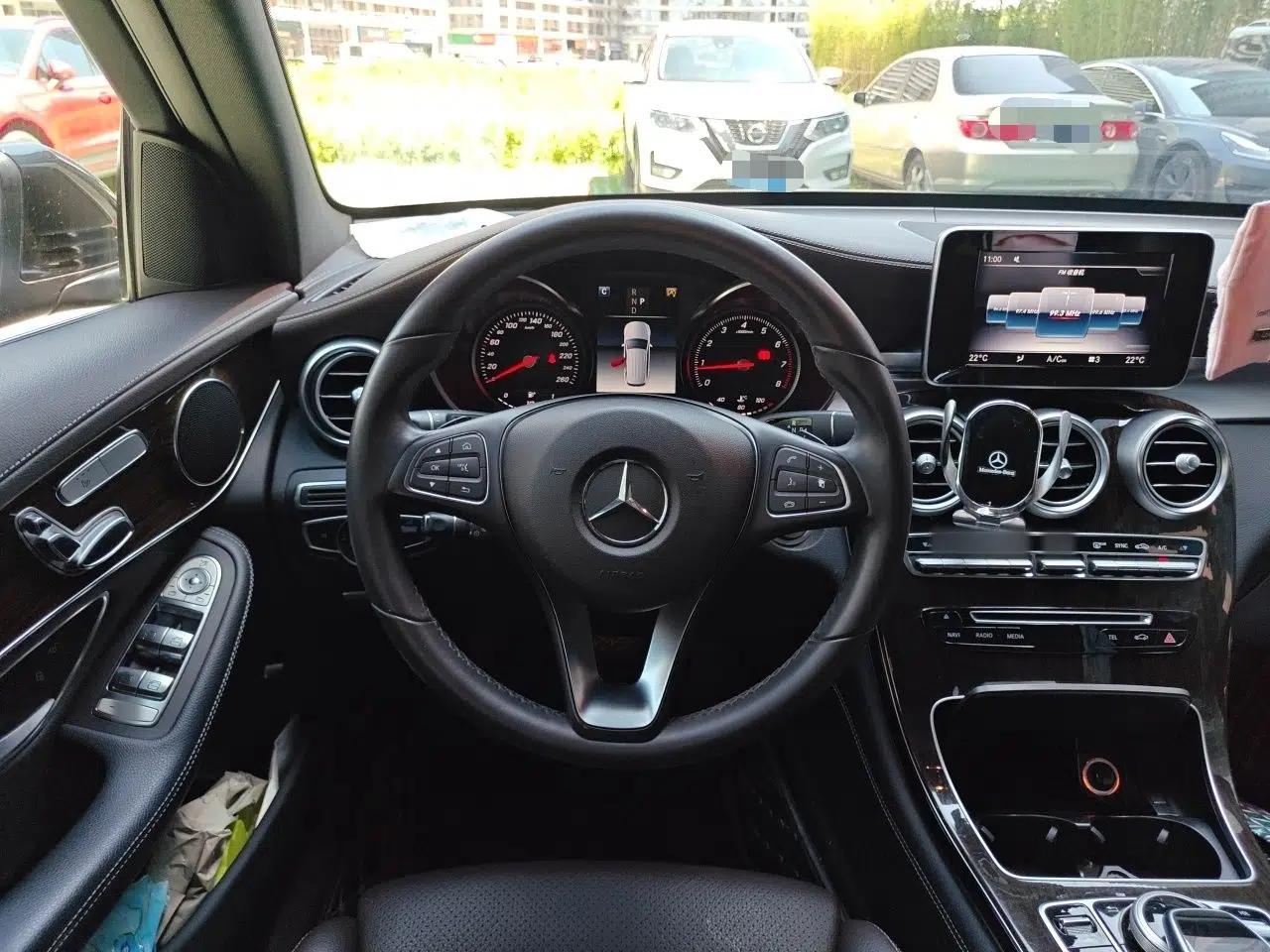 Mercedes-Benz GLC 2018 GLC 260 4MATIC Dynamic Edition — миниатюра 10