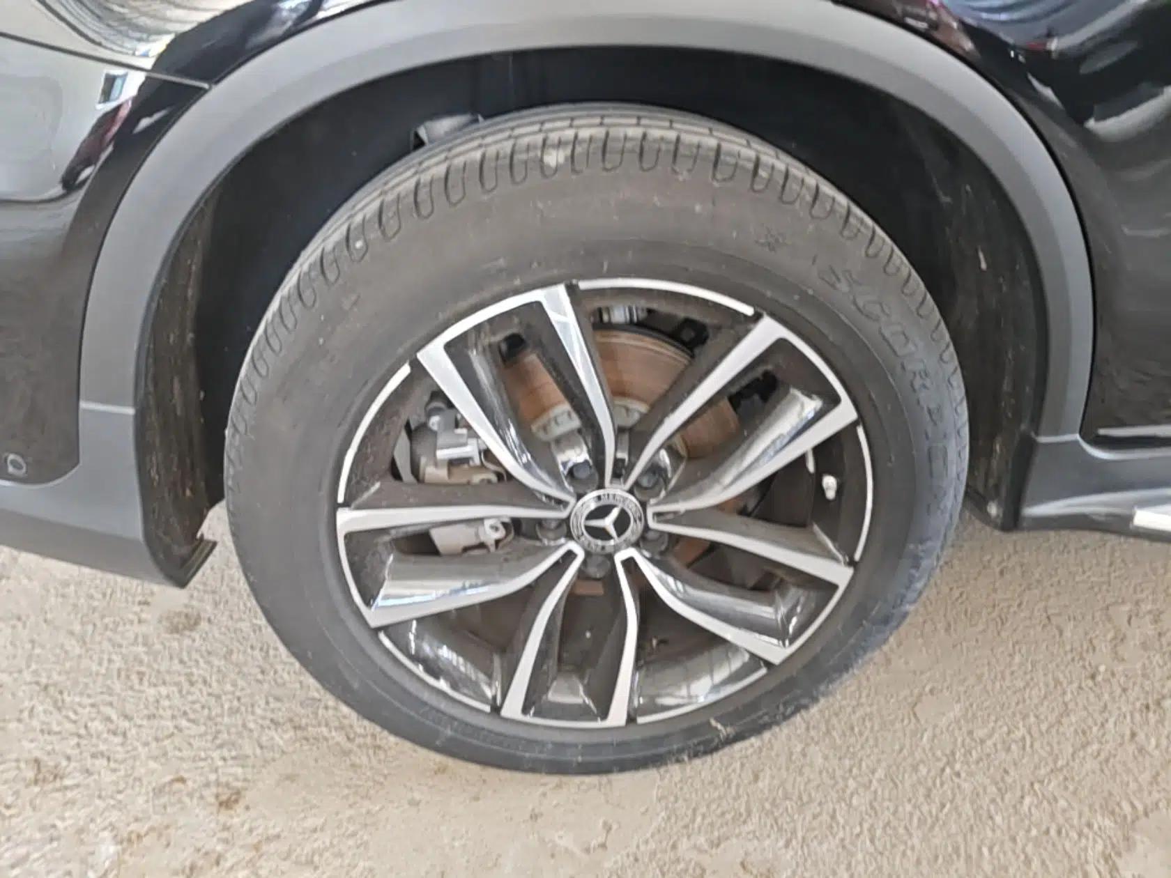 Mercedes-Benz GLC 2021 GLC 260 L 4MATIC Luxury Model — миниатюра 11