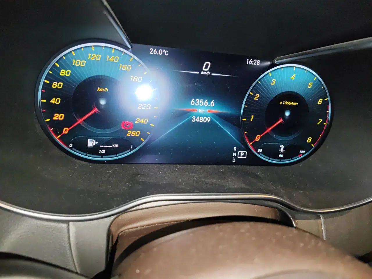 Mercedes-Benz GLC 2022 Refreshed GLC 260 L 4MATIC Dynamic Edition — миниатюра 12