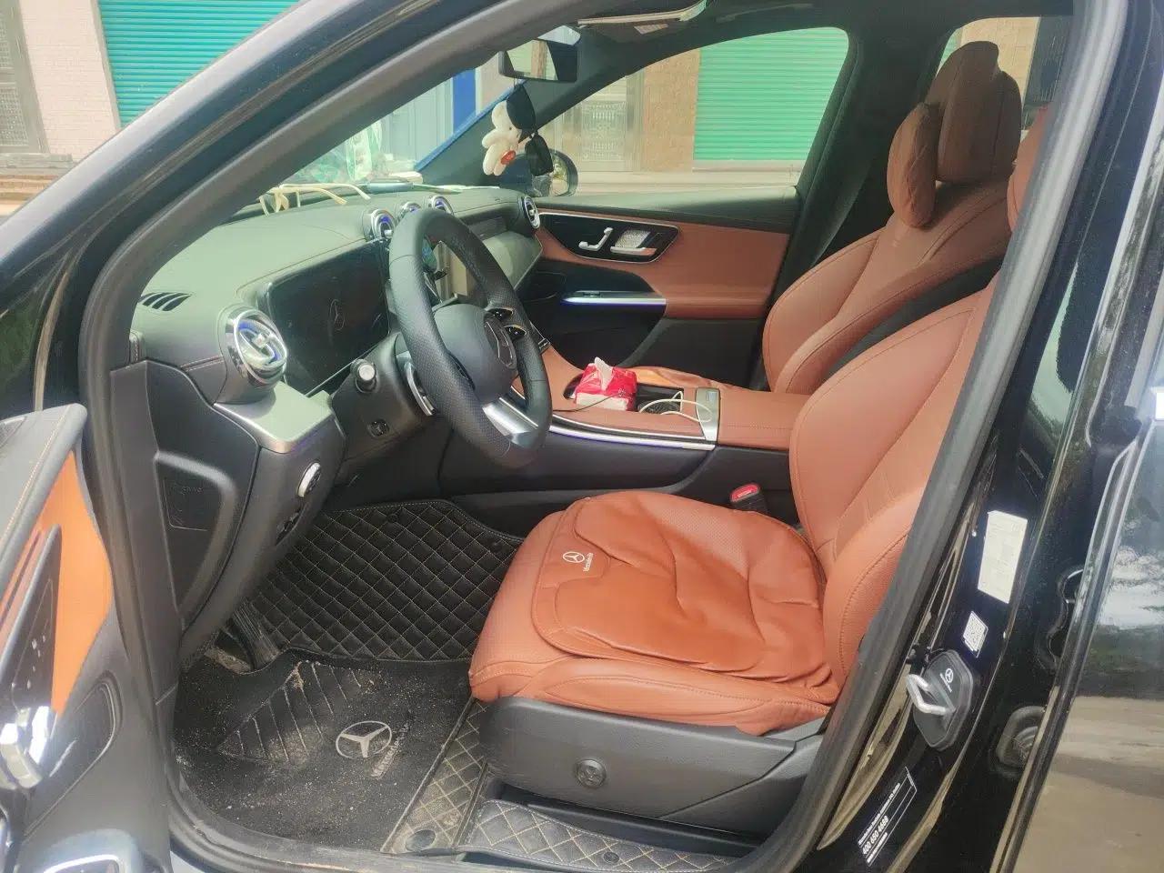 Mercedes-Benz GLC 2023 GLC 260 L 4MATIC Luxury Model 5 Seats — миниатюра 15
