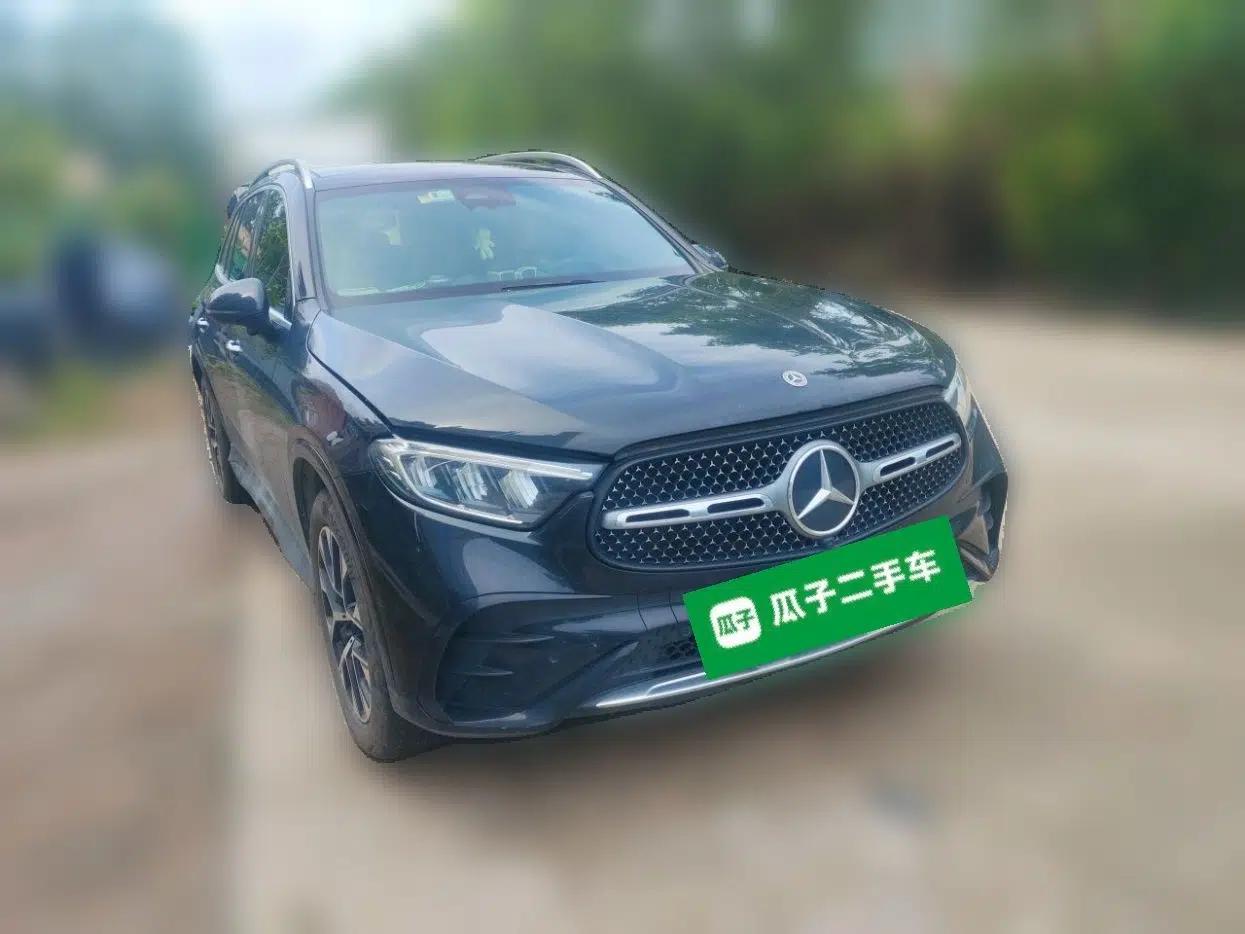 Mercedes-Benz GLC 2023 GLC 260 L 4MATIC Luxury Model 5 Seats — миниатюра 3