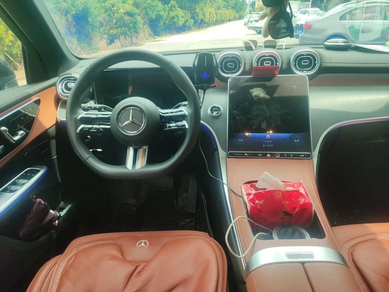 Mercedes-Benz GLC 2023 GLC 260 L 4MATIC Luxury Model 5 Seats — миниатюра 10