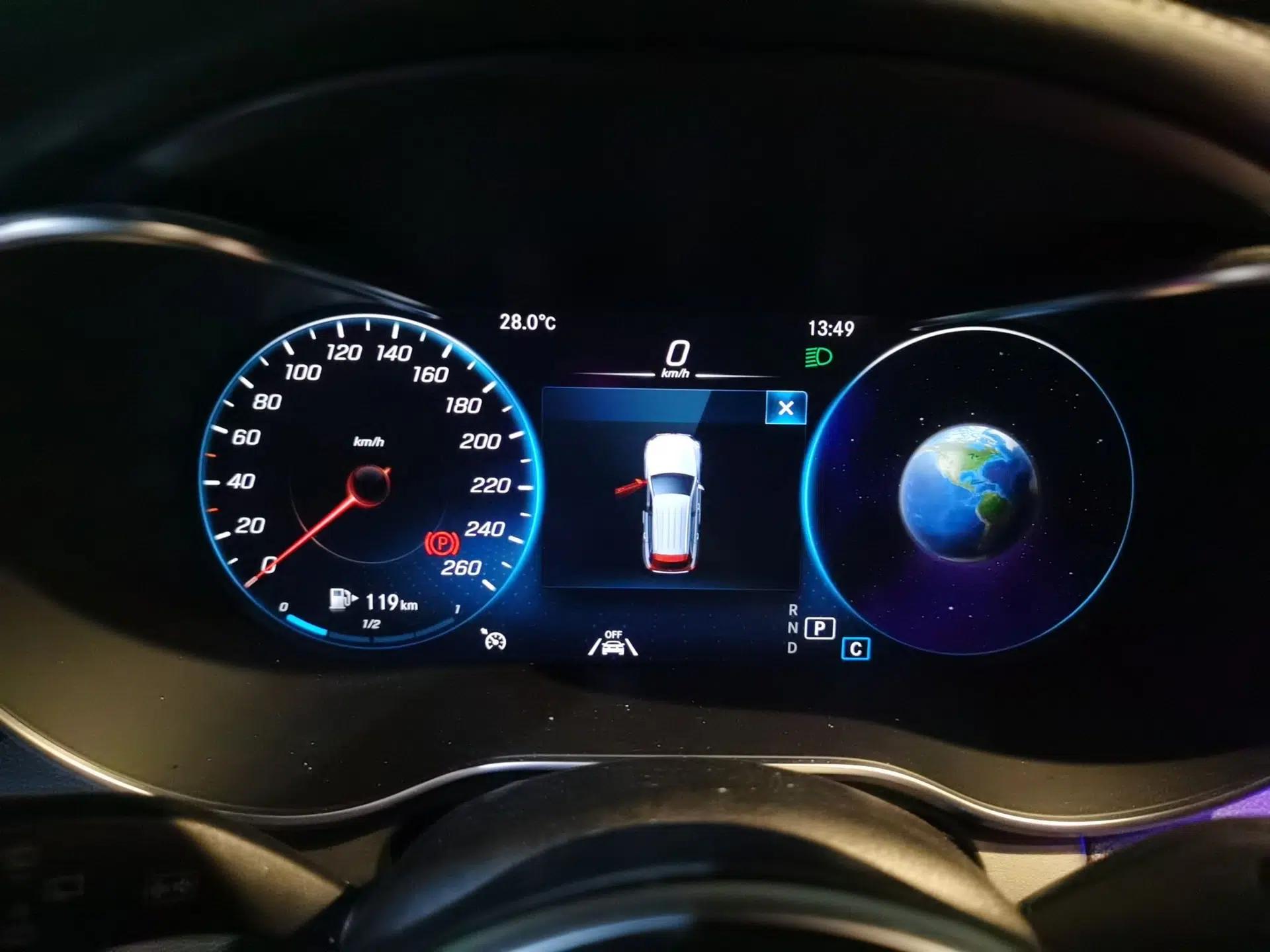 Mercedes-Benz GLC 2022 Refreshed GLC 300 L 4MATIC Dynamic Edition Prestige Version — миниатюра 11