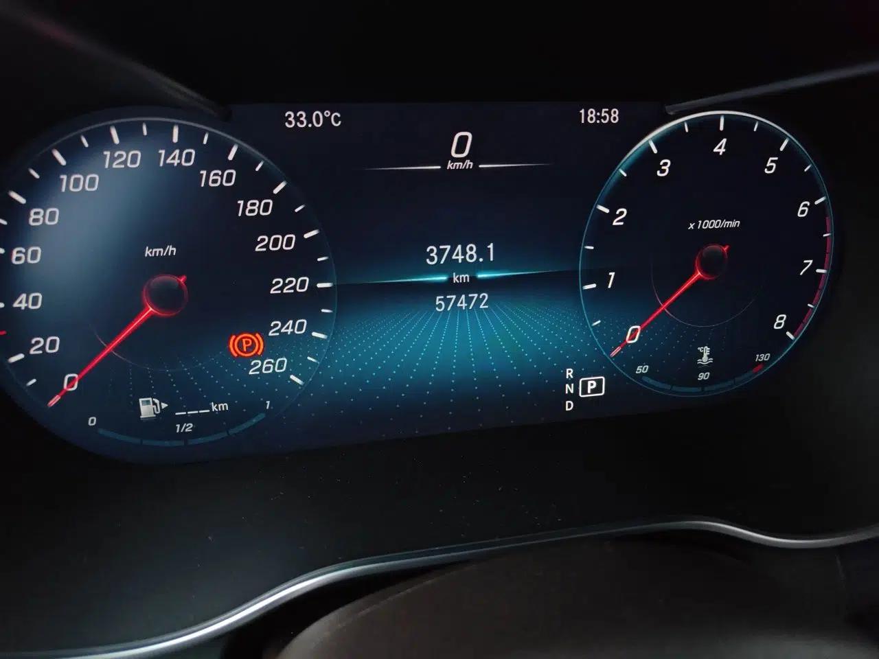 Mercedes-Benz GLC 2022 Second Facelift GLC 260 L 4MATIC Luxury Edition — миниатюра 12