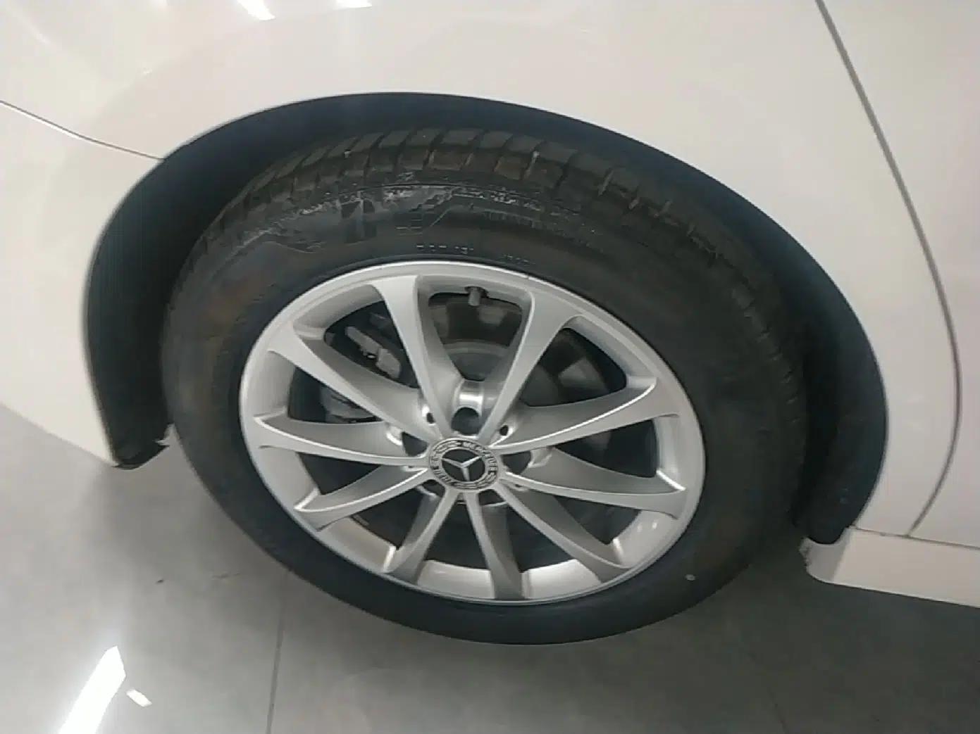 Mercedes-Benz A-Class 2021 A 200 L Sport Sedan Dynamic Model — миниатюра 11