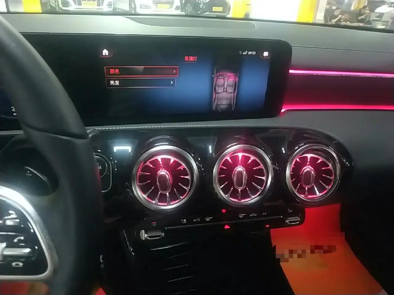 Mercedes-Benz A-Class 2021 A 200 L Sport Sedan Dynamic Model — миниатюра 15